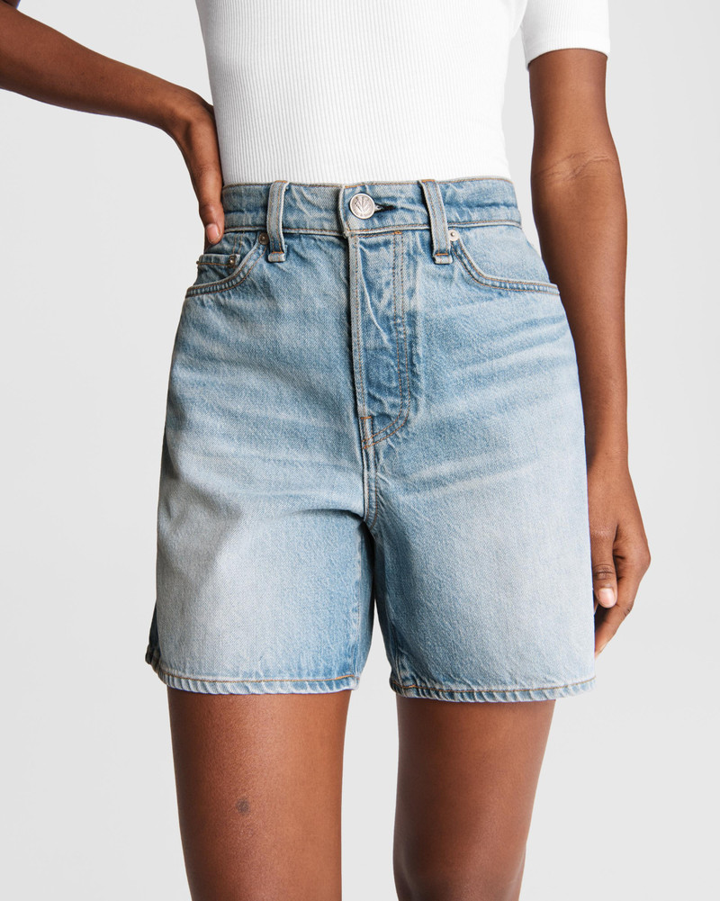 Maya High-Rise 6" Short - Tulip
Relaxed Fit Light Indigo Jean Short 6
