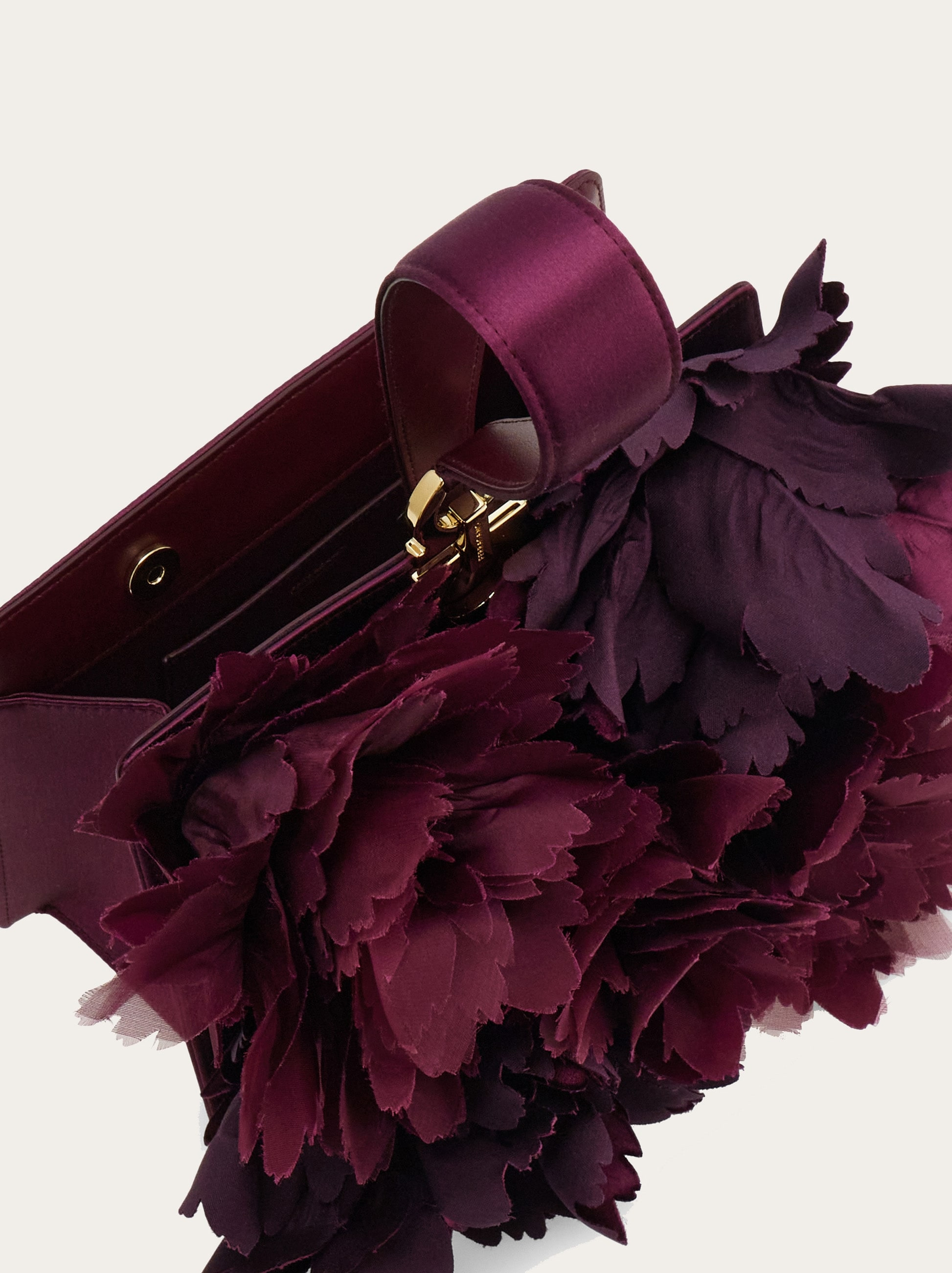 Mini clutch with floral detailing - 5