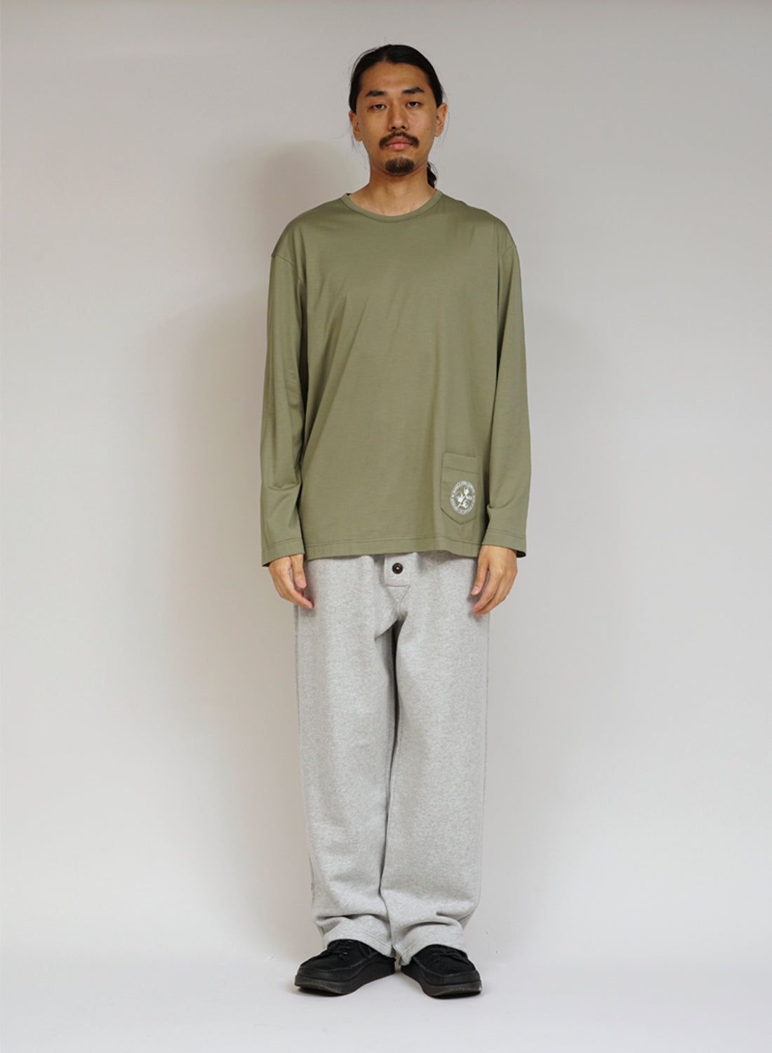 Nigel Cabourn x Sunspel Long Sleeve Pocket T-Shirt in Army Green - 3