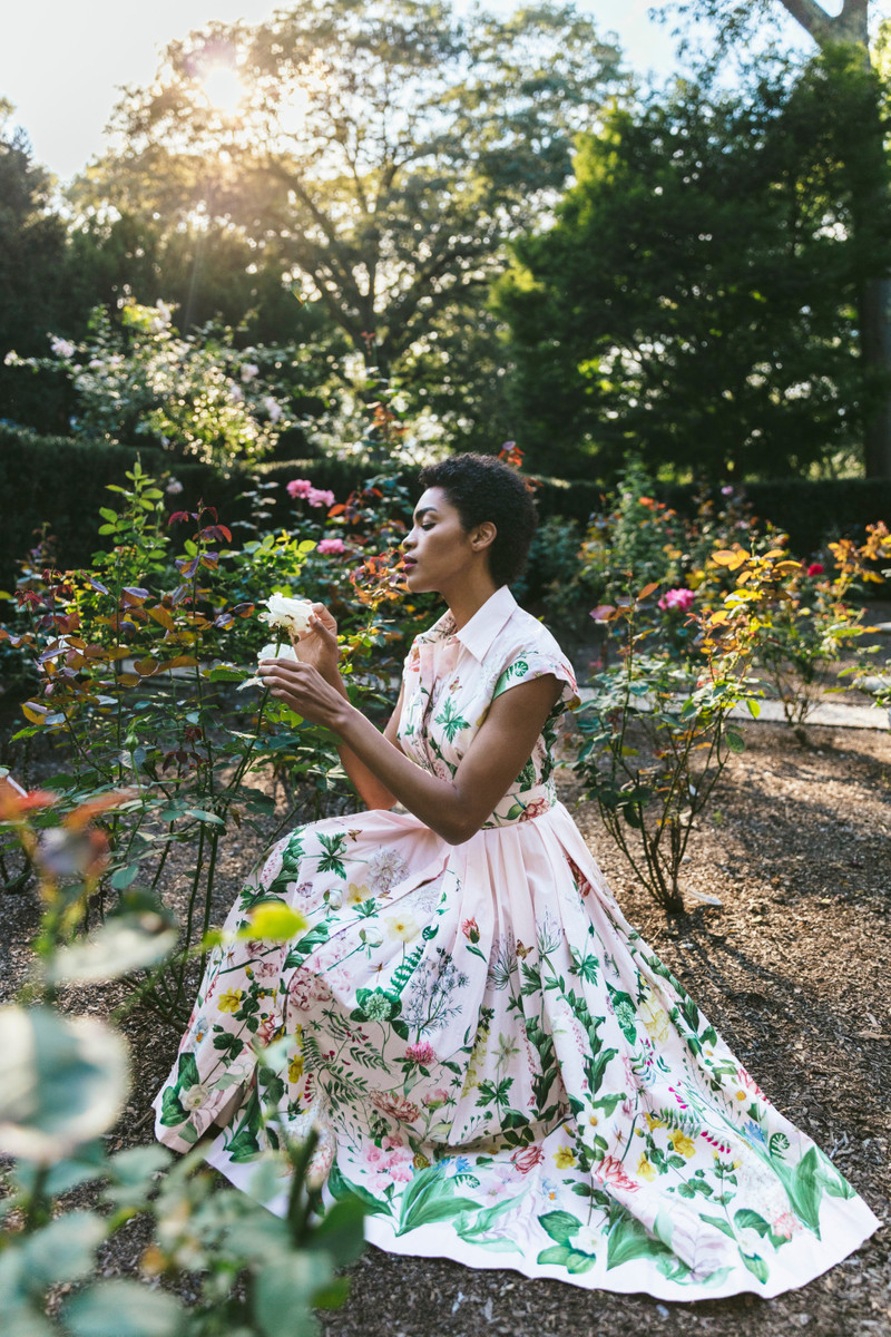 Cara Cara Octavia Dress
Crisp and Effortlessly Polished with a Flirtatious Edge outlook