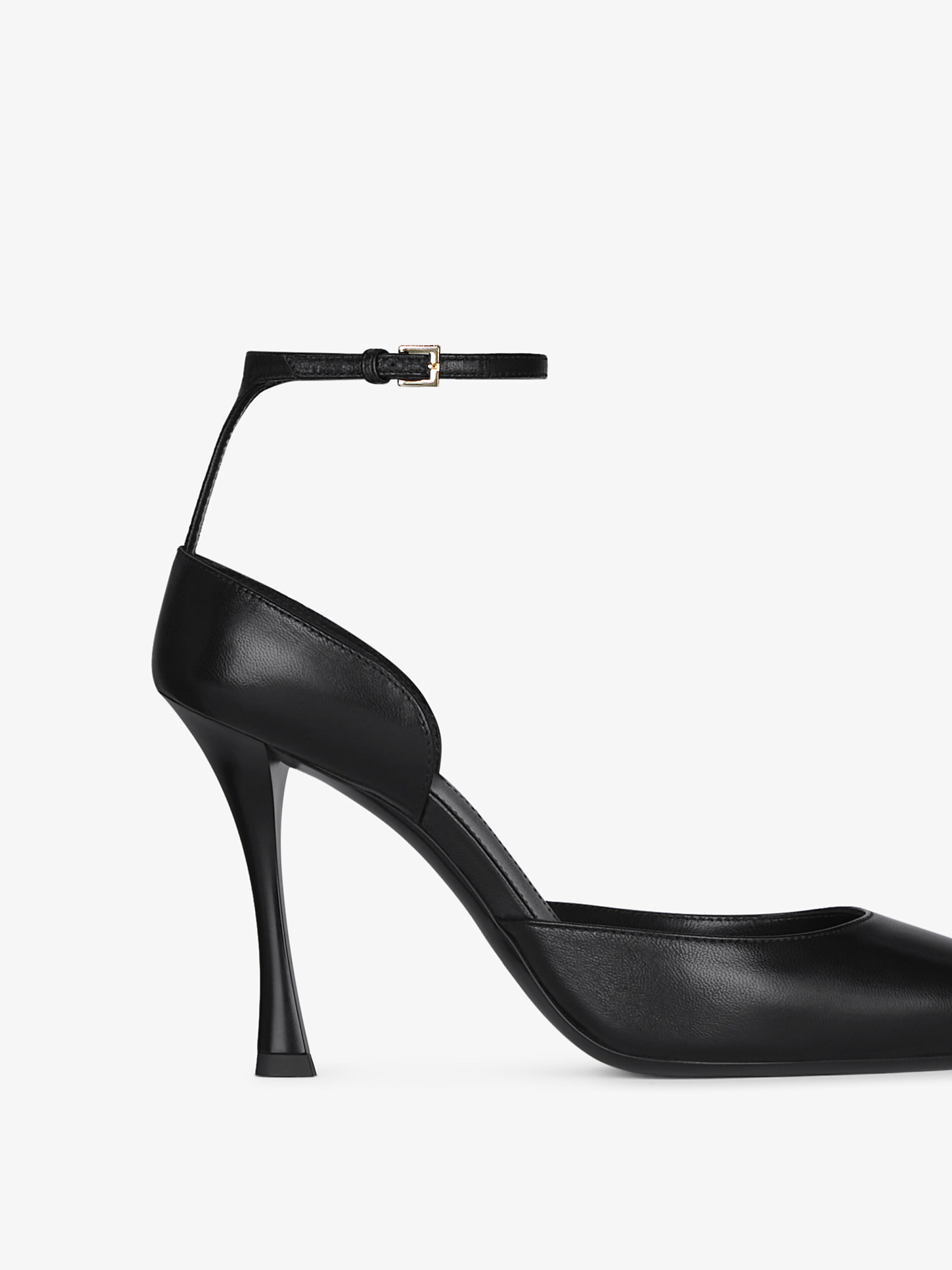 SHOW PUMPS IN LEATHER WITH STOCKINGS - 6