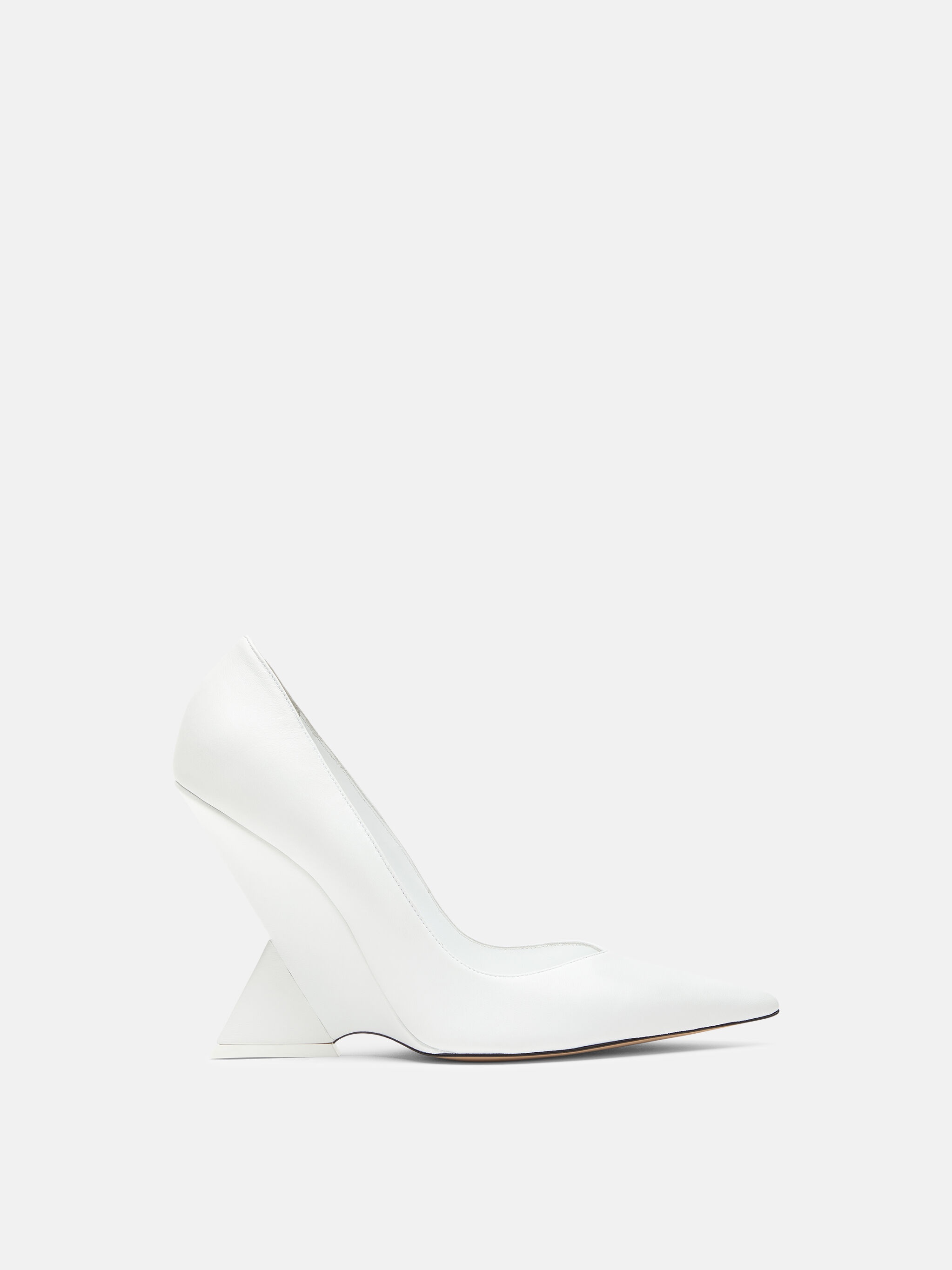 ''CHEOPE'' WHITE PUMP - 1