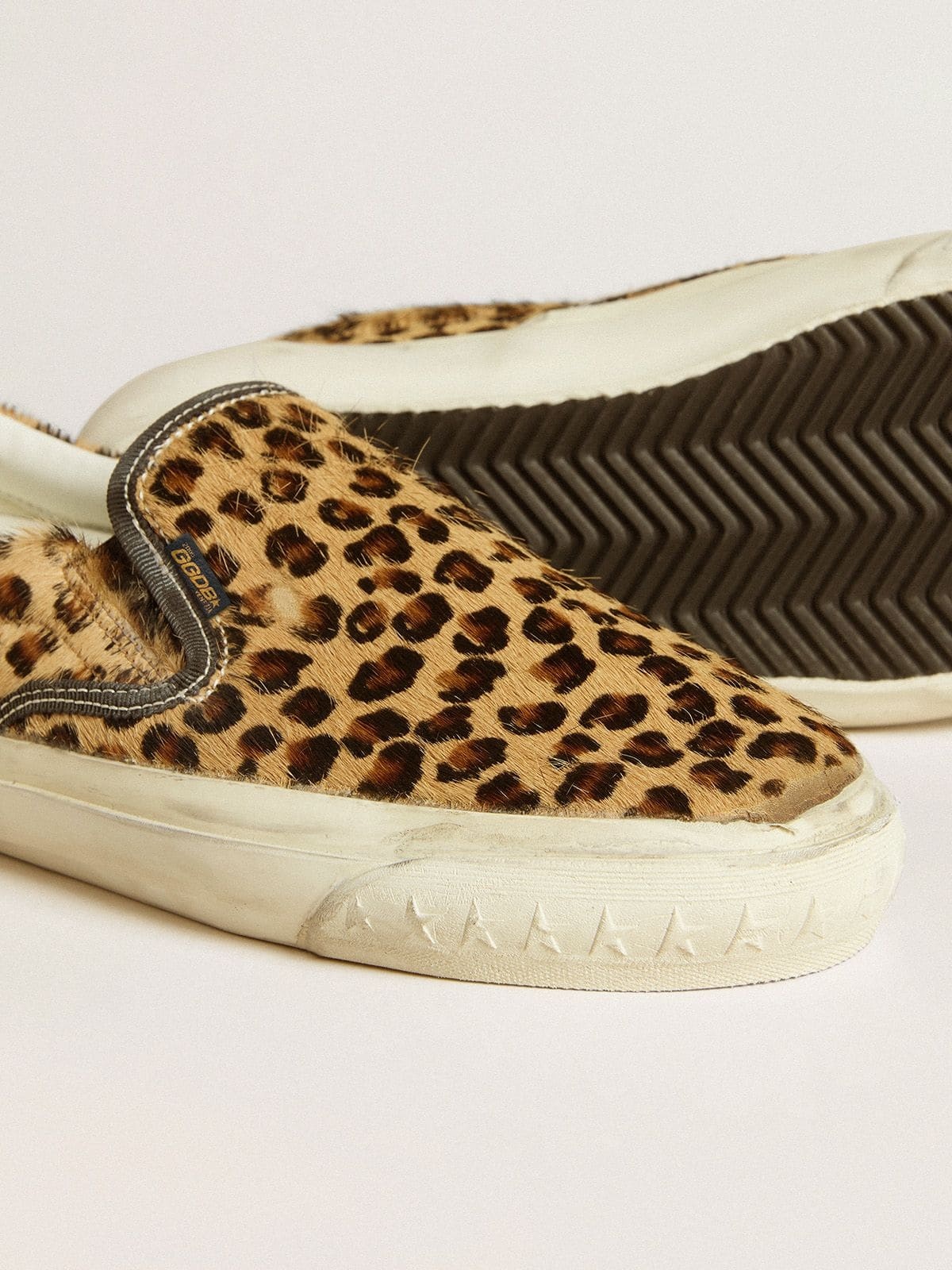 Men's VCE Penstar in leopard-print pony skin with black leather heel tab - 3
