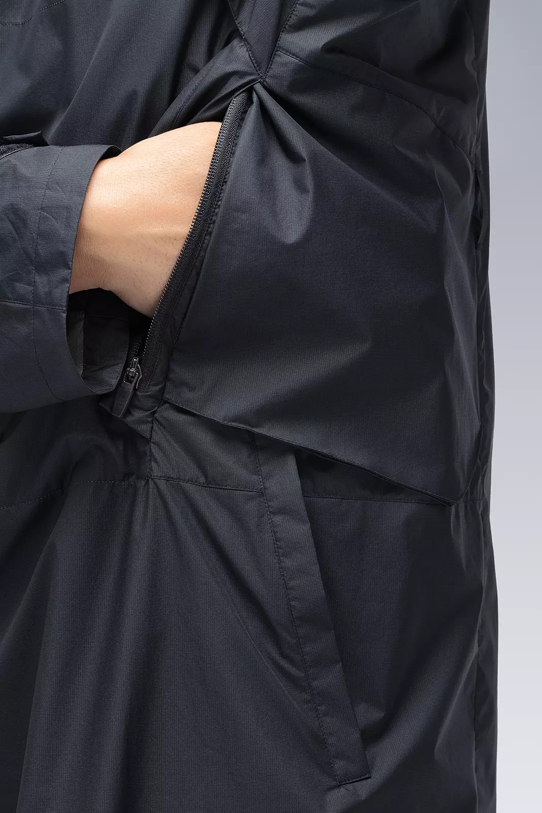 ACRONYM J82-WS 2L Gore-Tex Infinium™ Windstopper® Interops