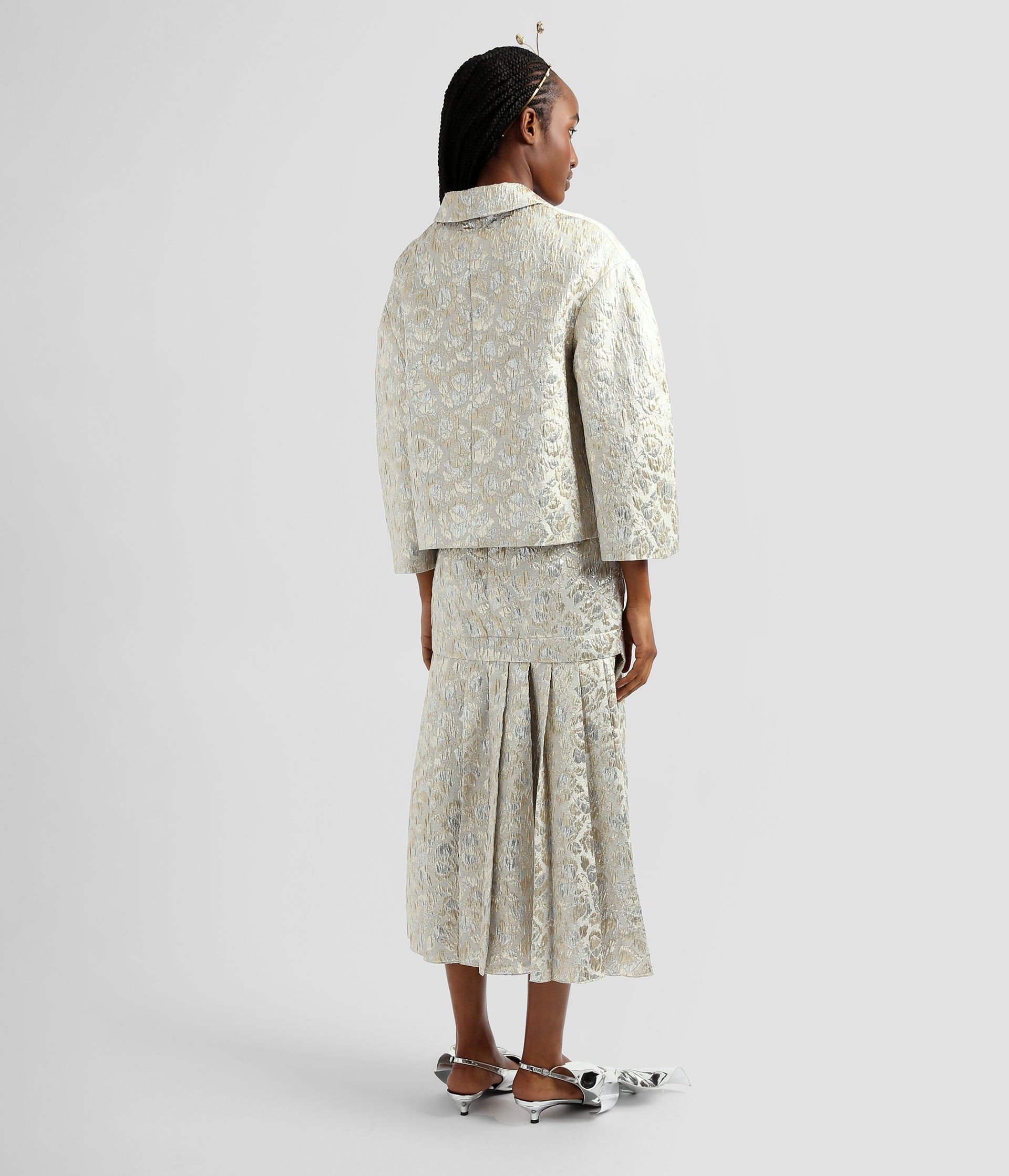 PLEATED BACK DETAIL SKIRT - 3