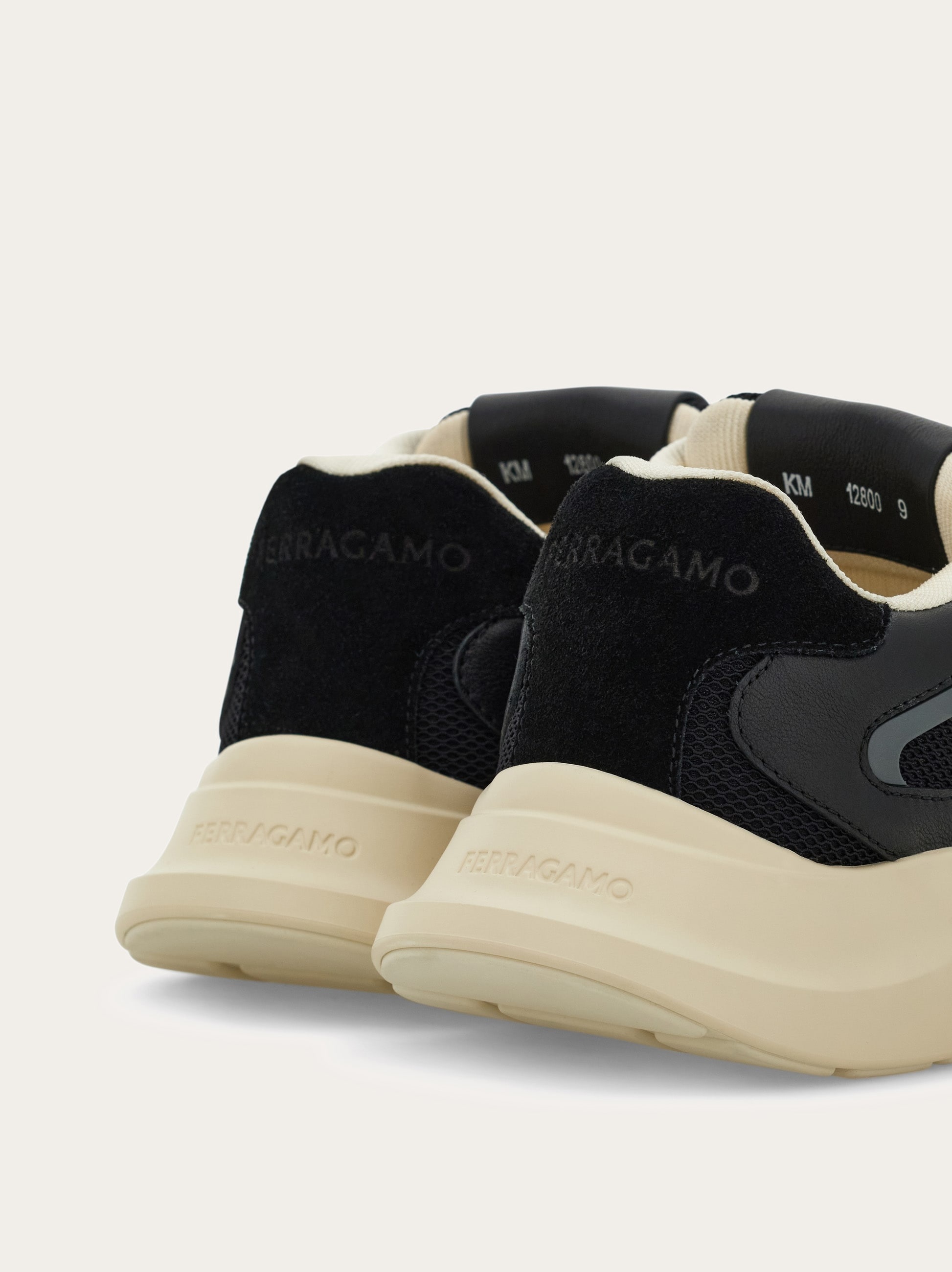 Low top sneaker with Gancini ornament - 4