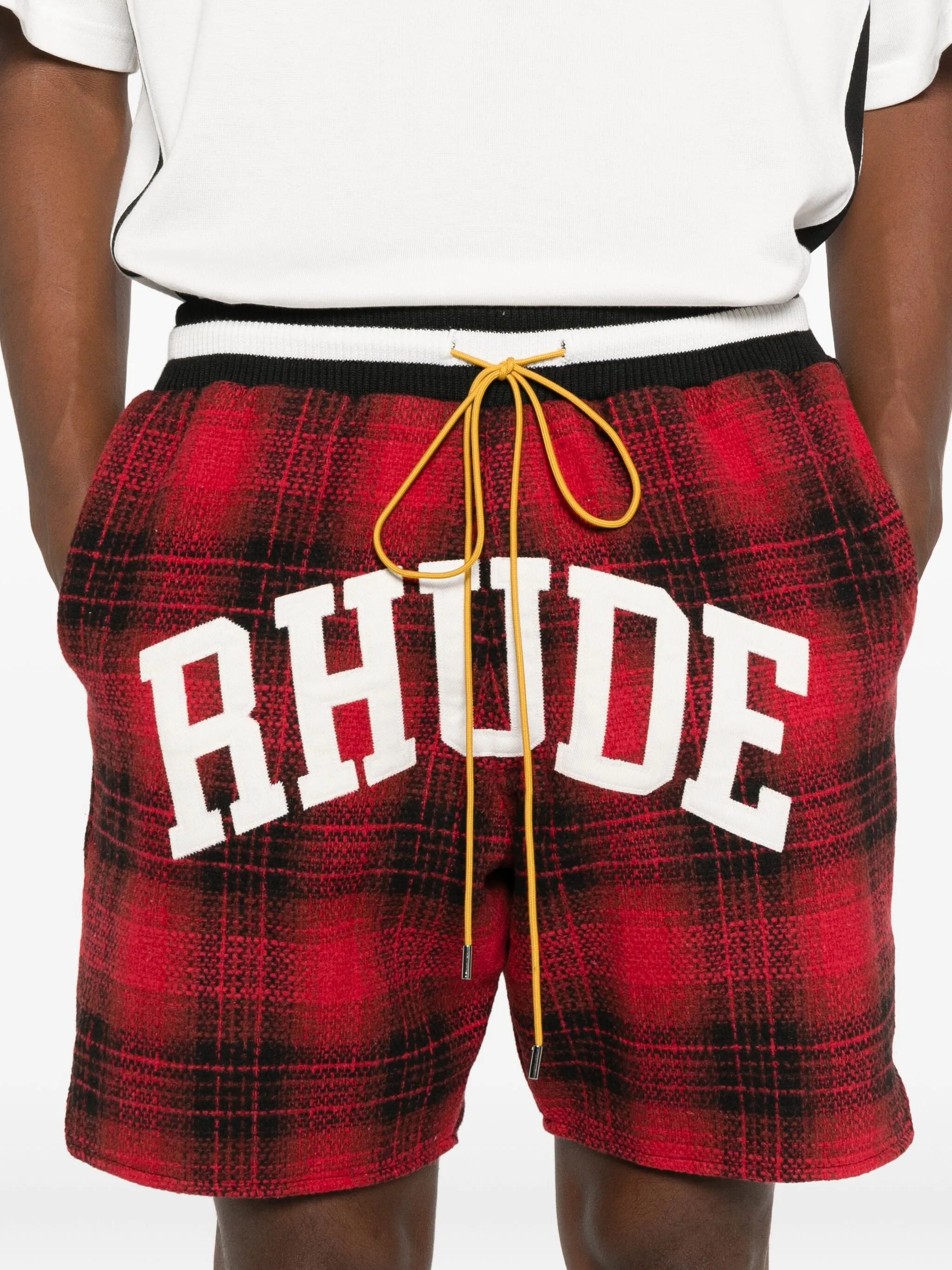 collegiate-logo plaid shorts - 5
