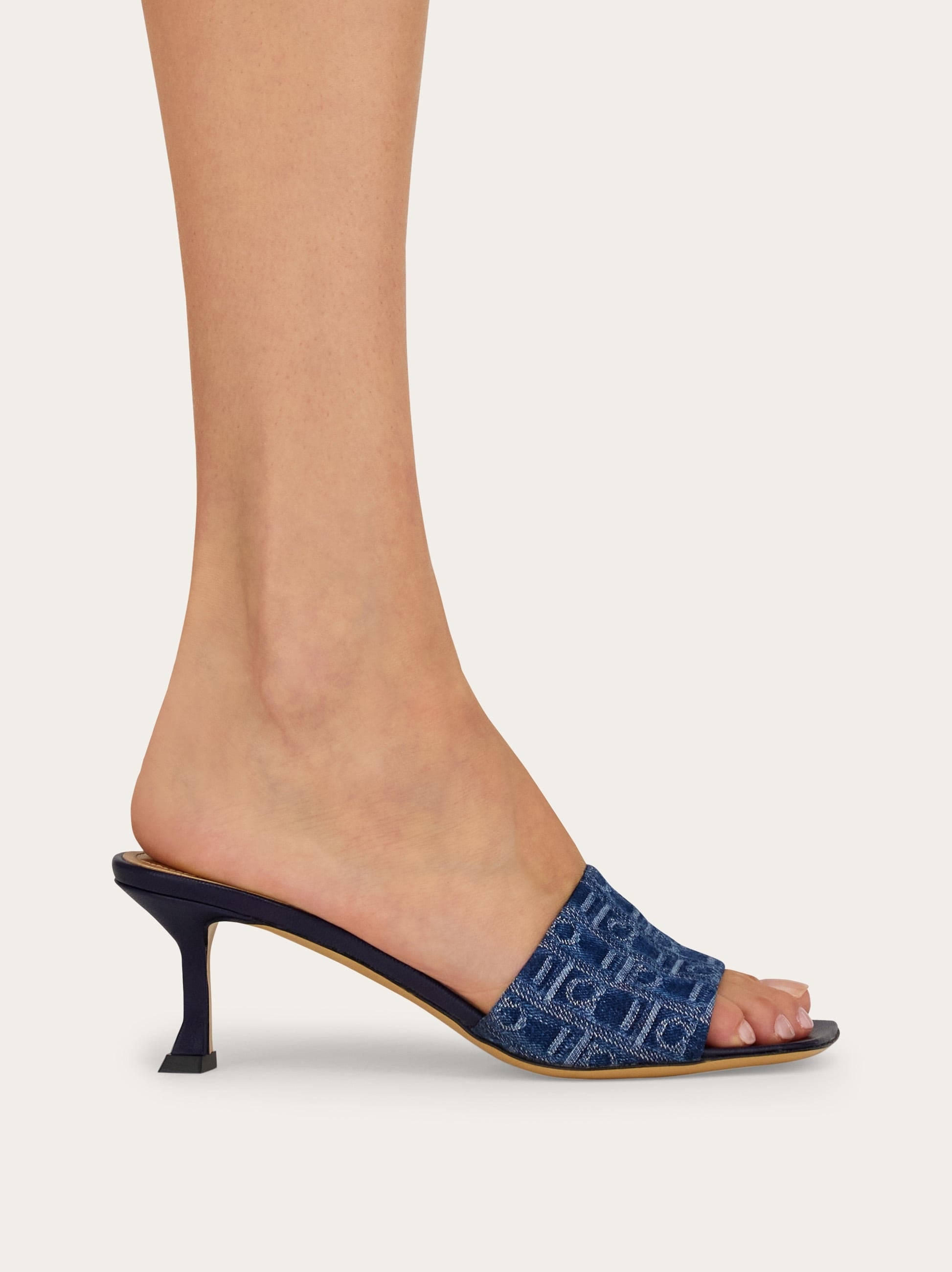 Ferragamo Monogram slide - 3