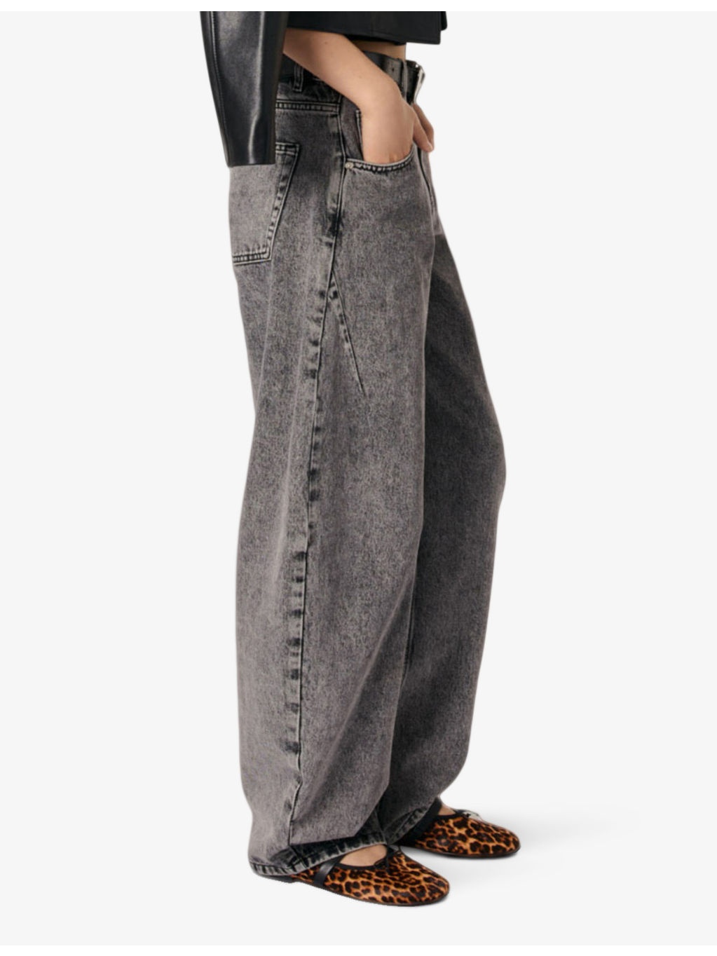 Barrel-leg relaxed-fit high-rise denim jeans - 3