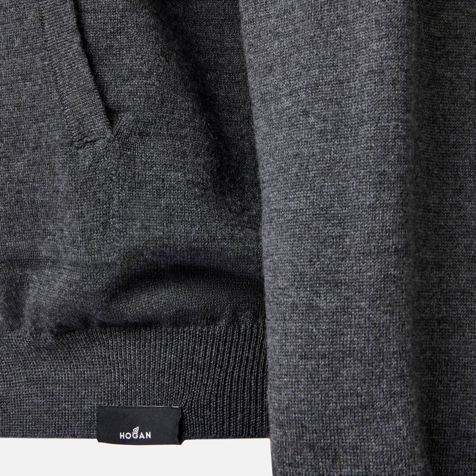 Hooded Sweatshirt in Knit Grey - 6