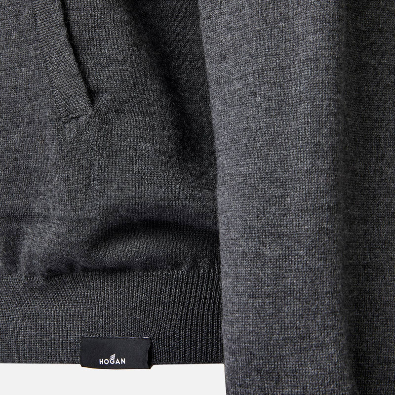 Hooded Sweatshirt in Knit Grey 6