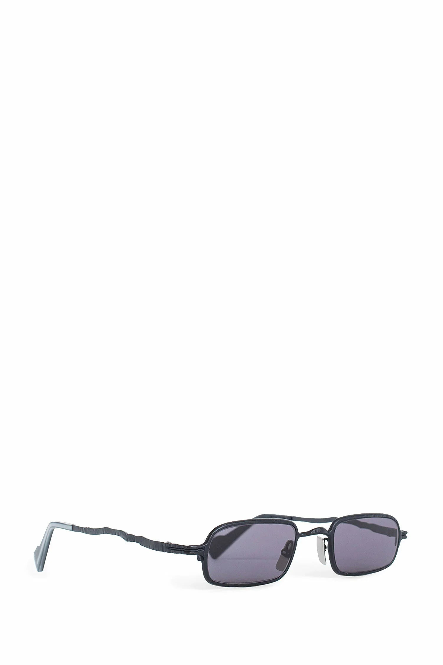 Z18-48-22-Bm-Sunglasses-And-Case - 2