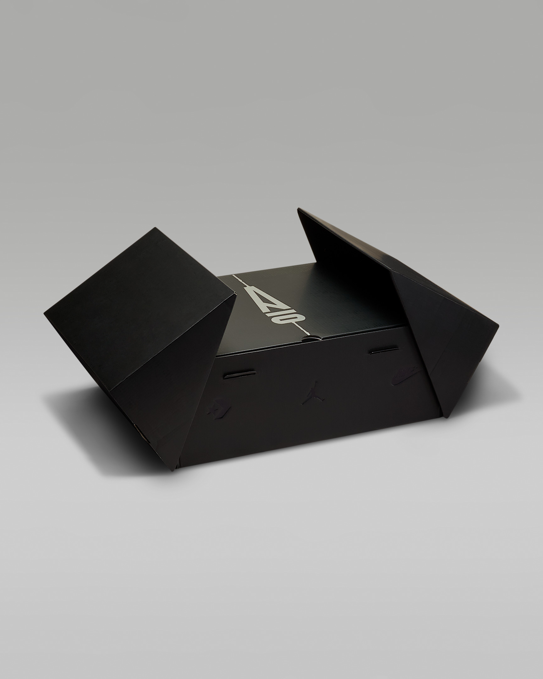 Air Jordan 4 Retro x A Ma Maniére Women's Shoes - 15