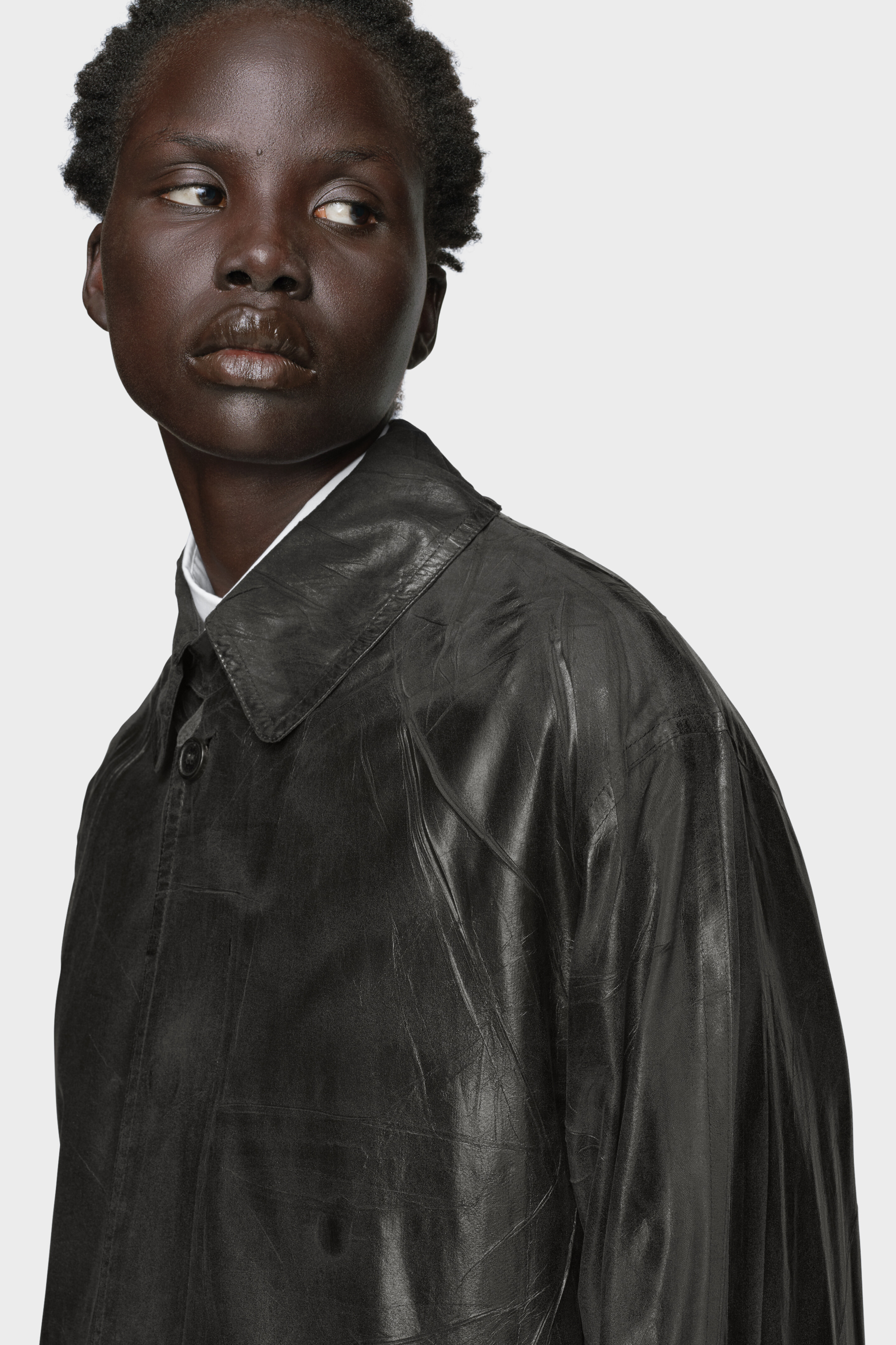 Foil-printed trench coat - 6