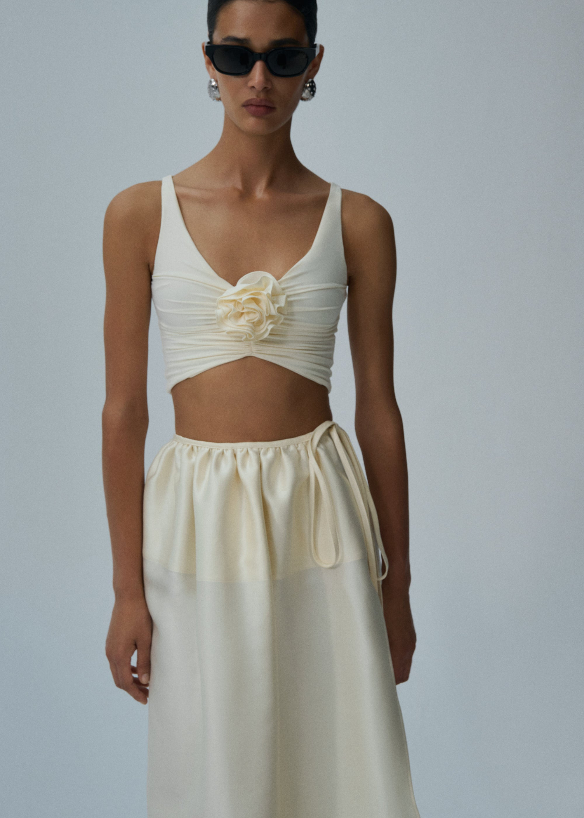Ruched flower top in cream - 3