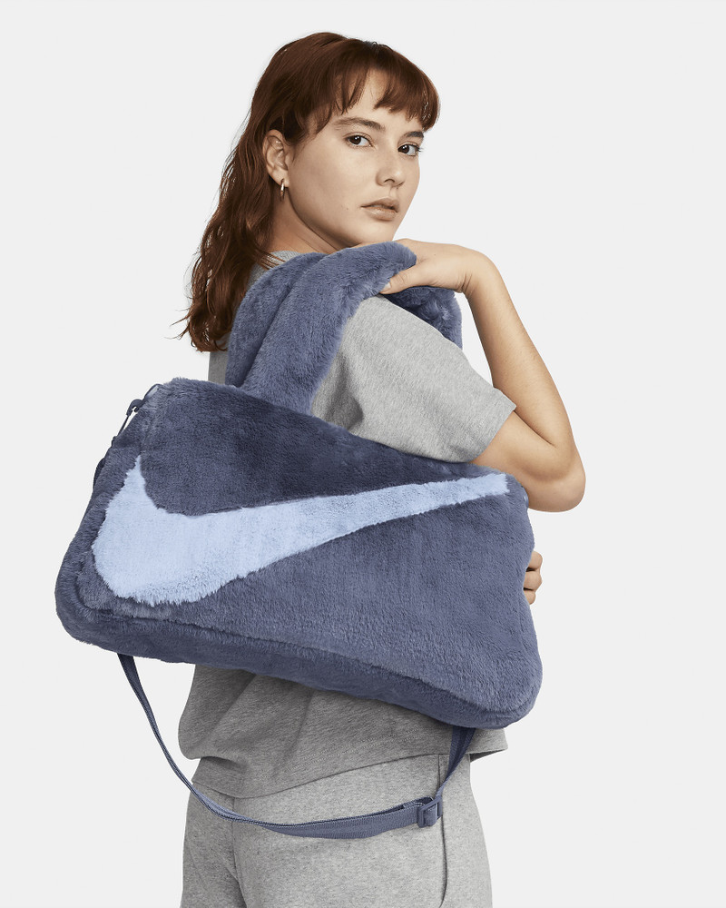 Nike Sportswear Faux Fur Tote (10L) - 1