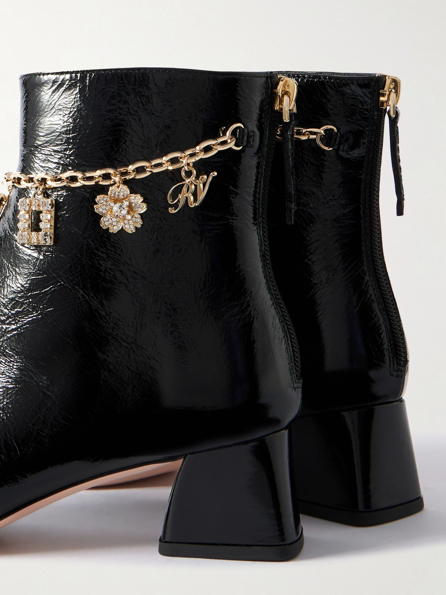 Très Vivier 45 chain-embellished patent-leather ankle boots Black - 4