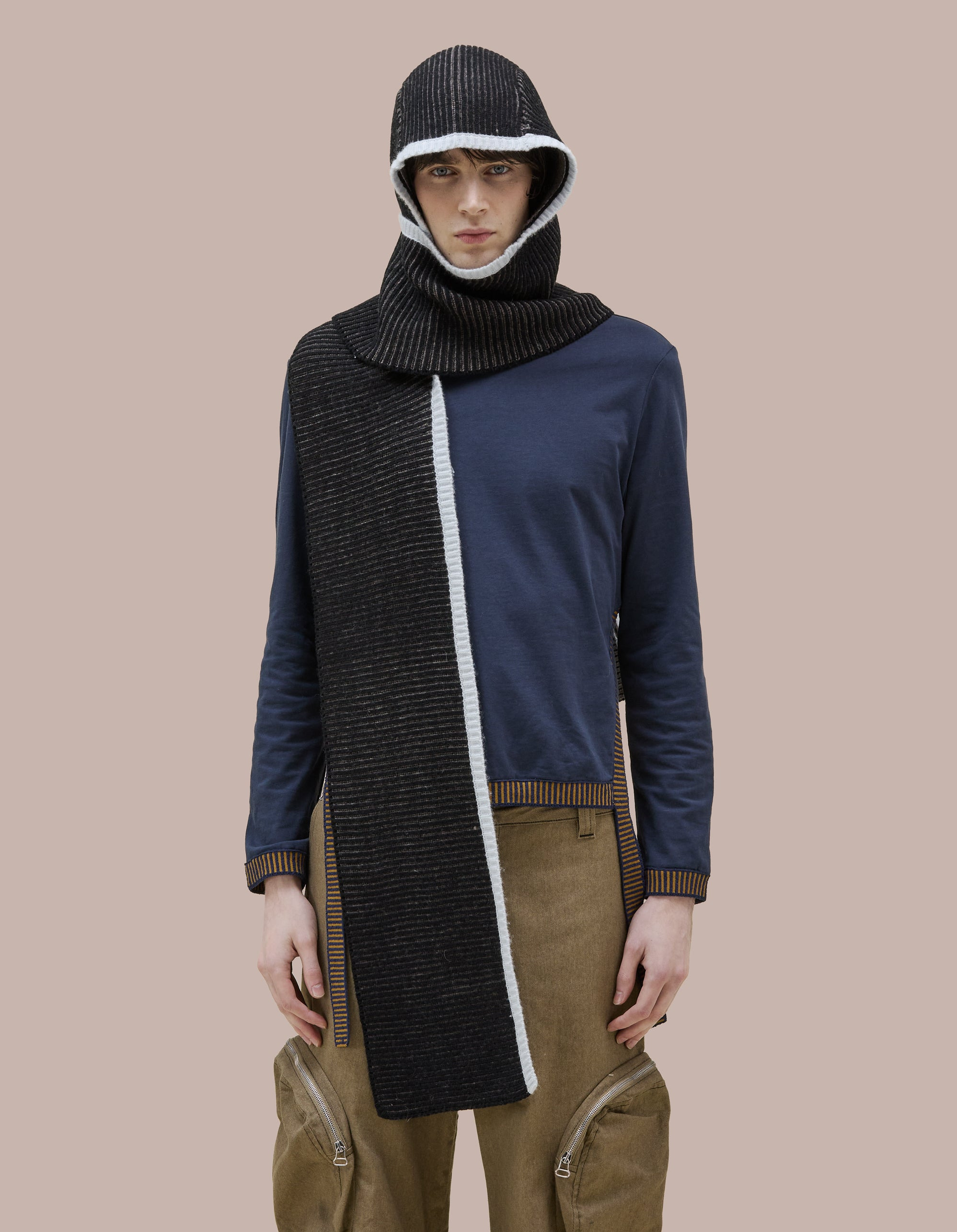 HUDDLE BONNET - 4