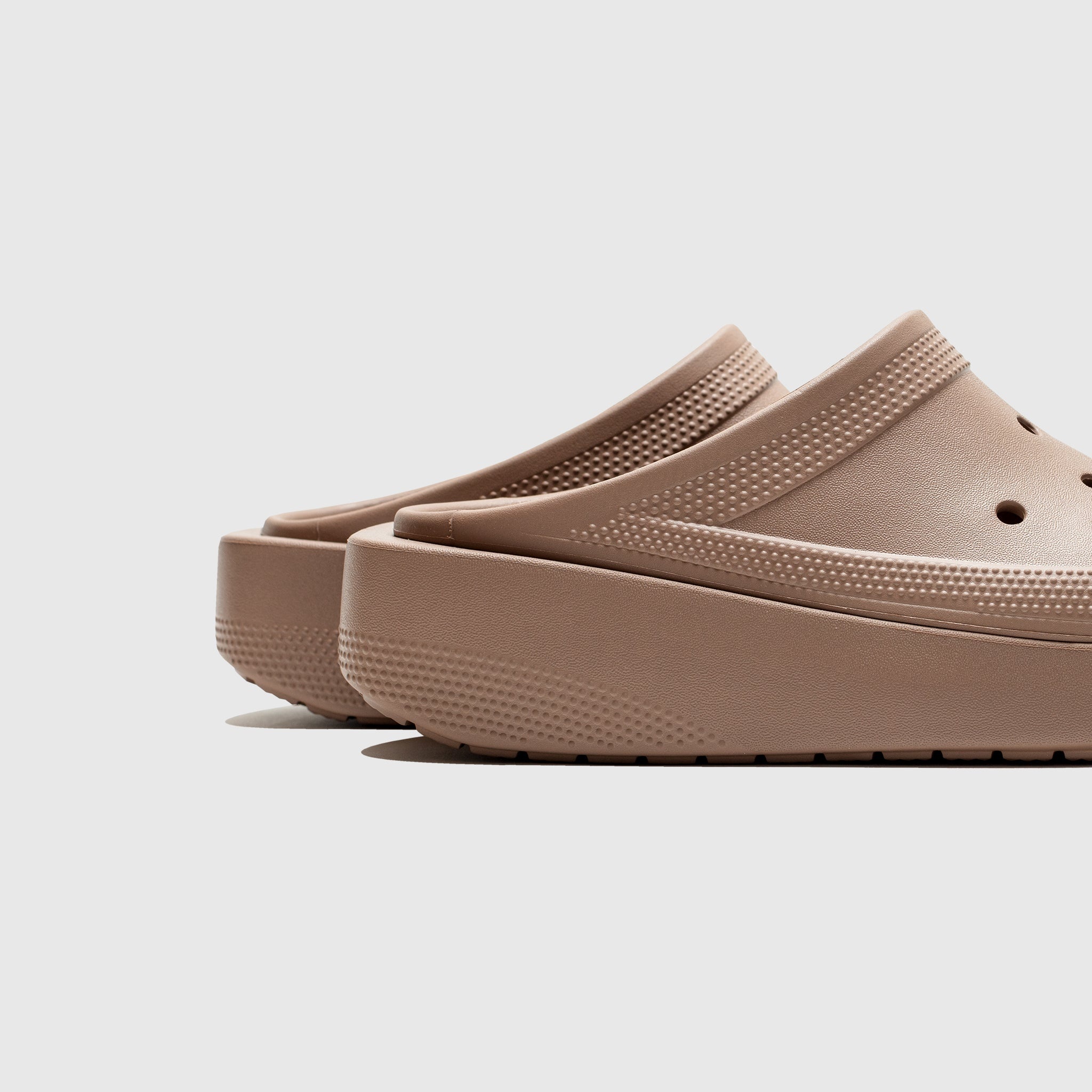 CLASSIC BLUNT TOE CLOG "LATTE" - 5