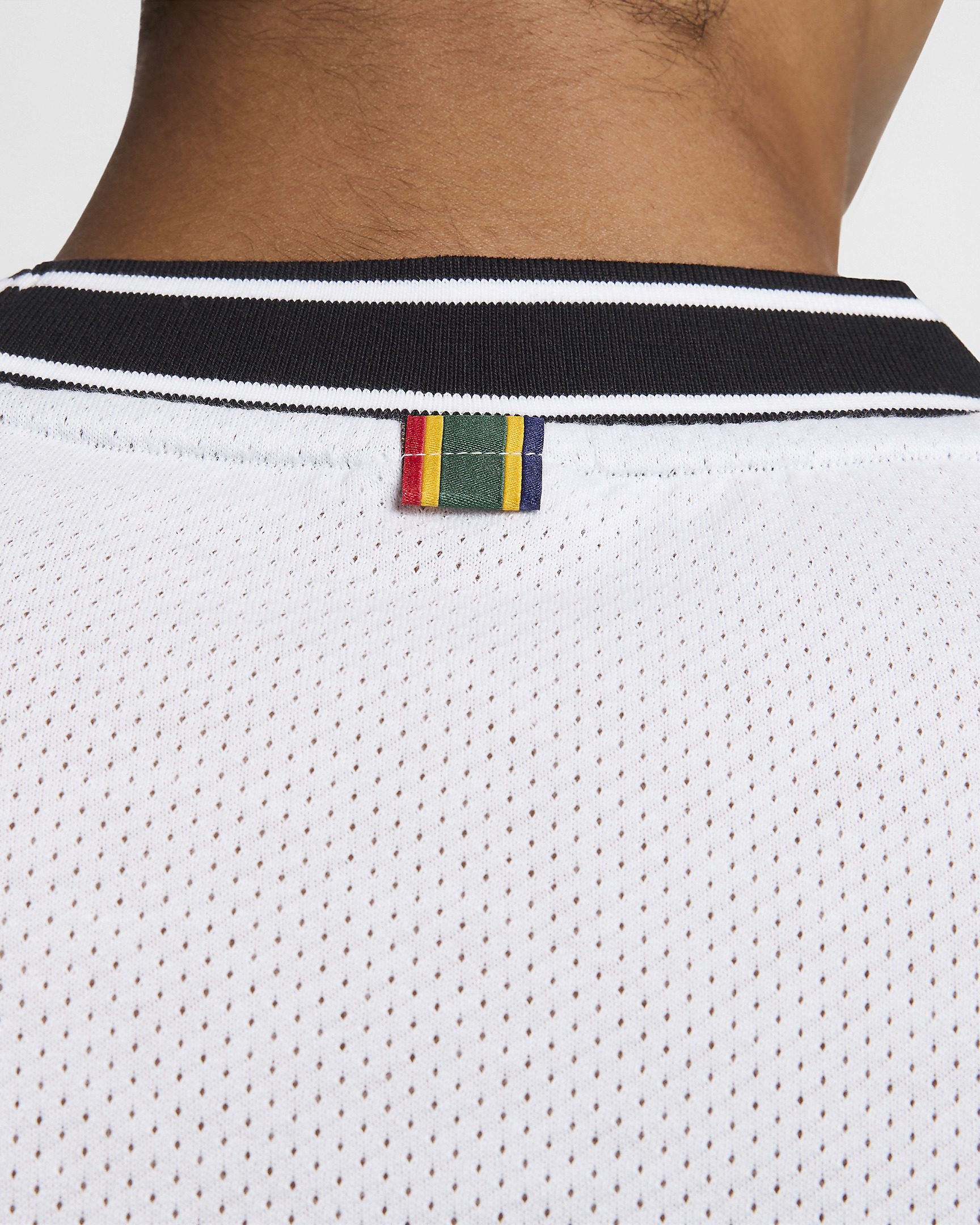 NikeCourt Heritage Men's Short-Sleeve Tennis Top - 5