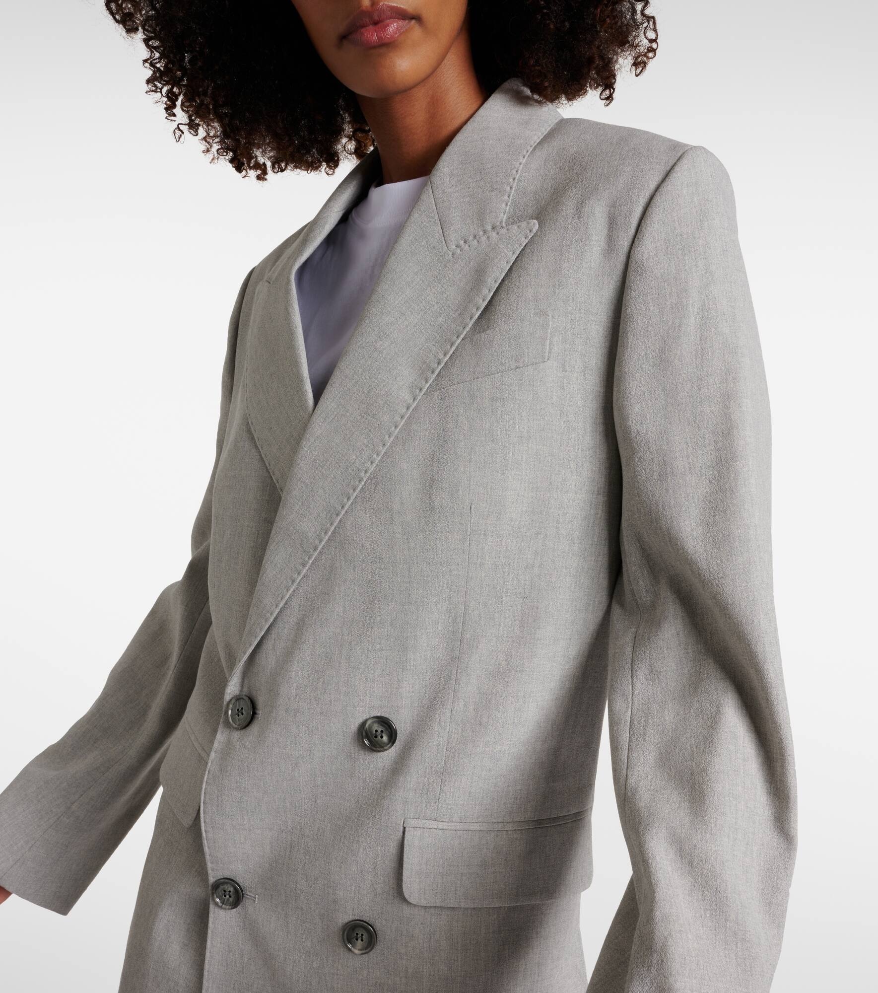 Double-breasted wool blazer - 4