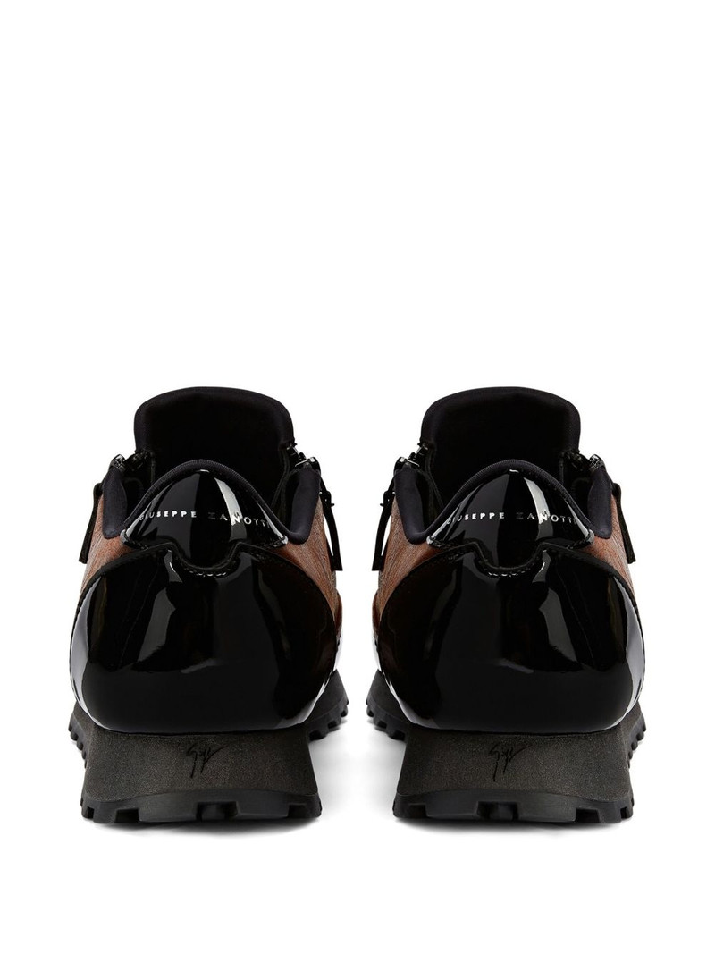Conley trainers 3