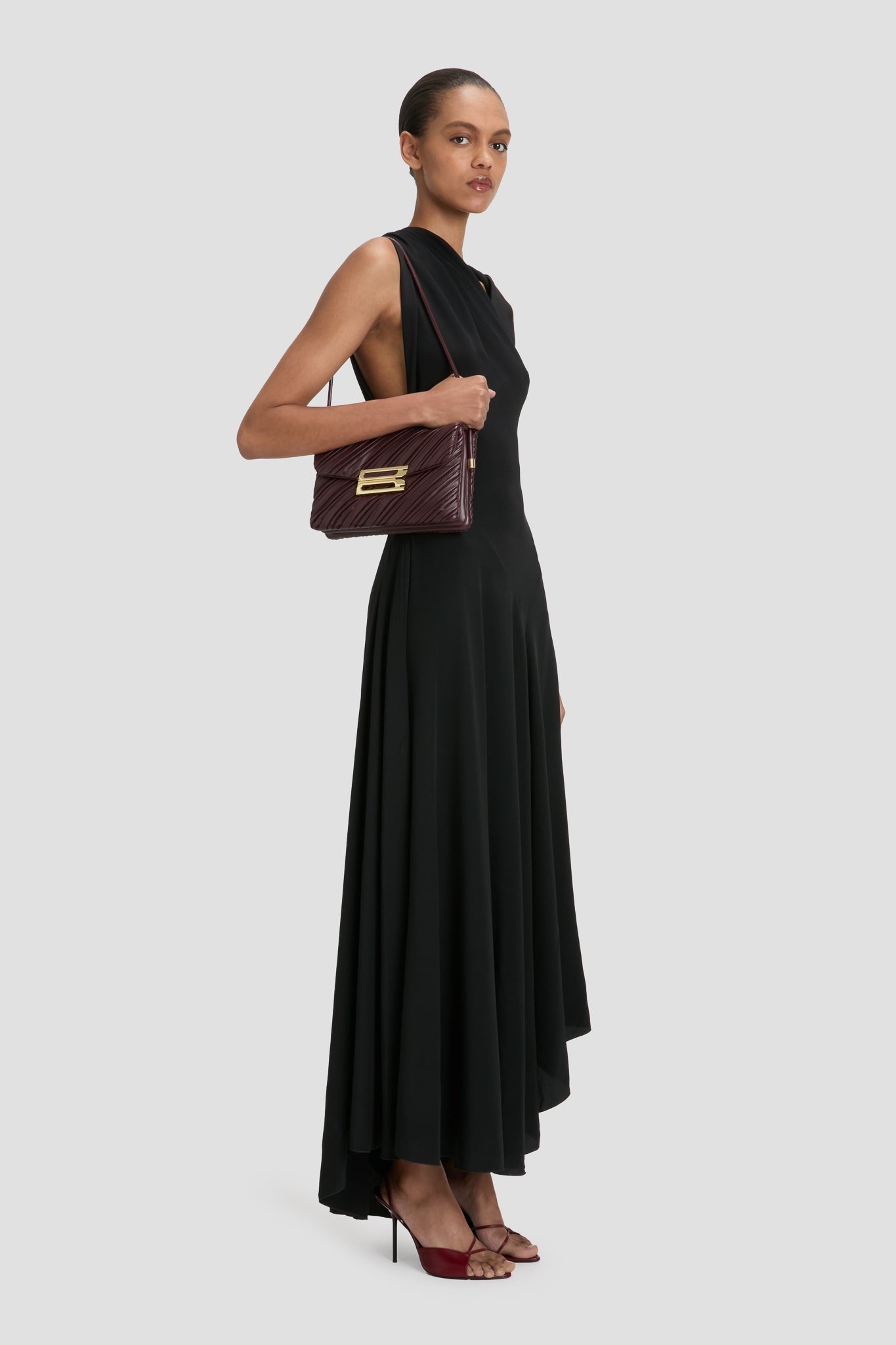 Soft Dorian Bag In Burgundy Pleated Leather - 2