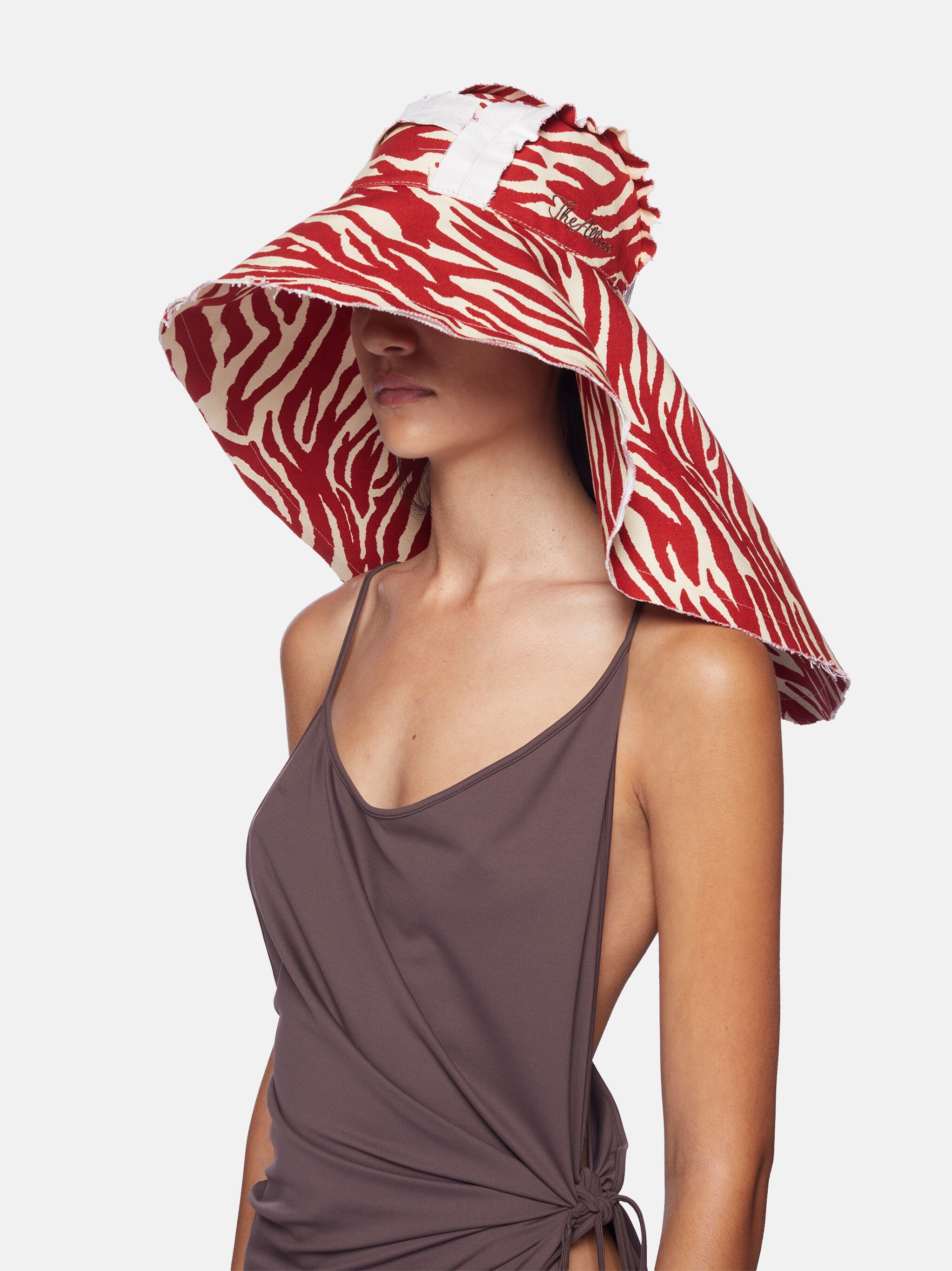 RED AND MILK CAMPER CAP - 3