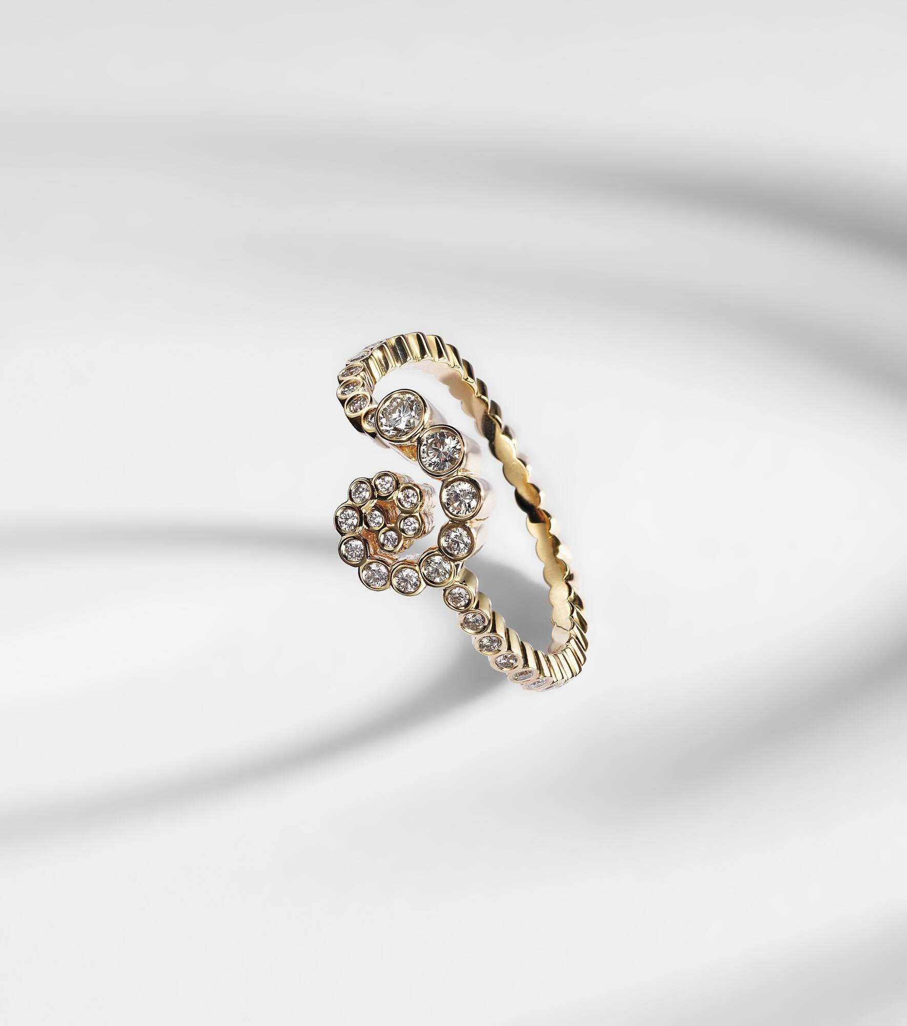 Rêve Escargot 18kt gold ring with diamonds - 5