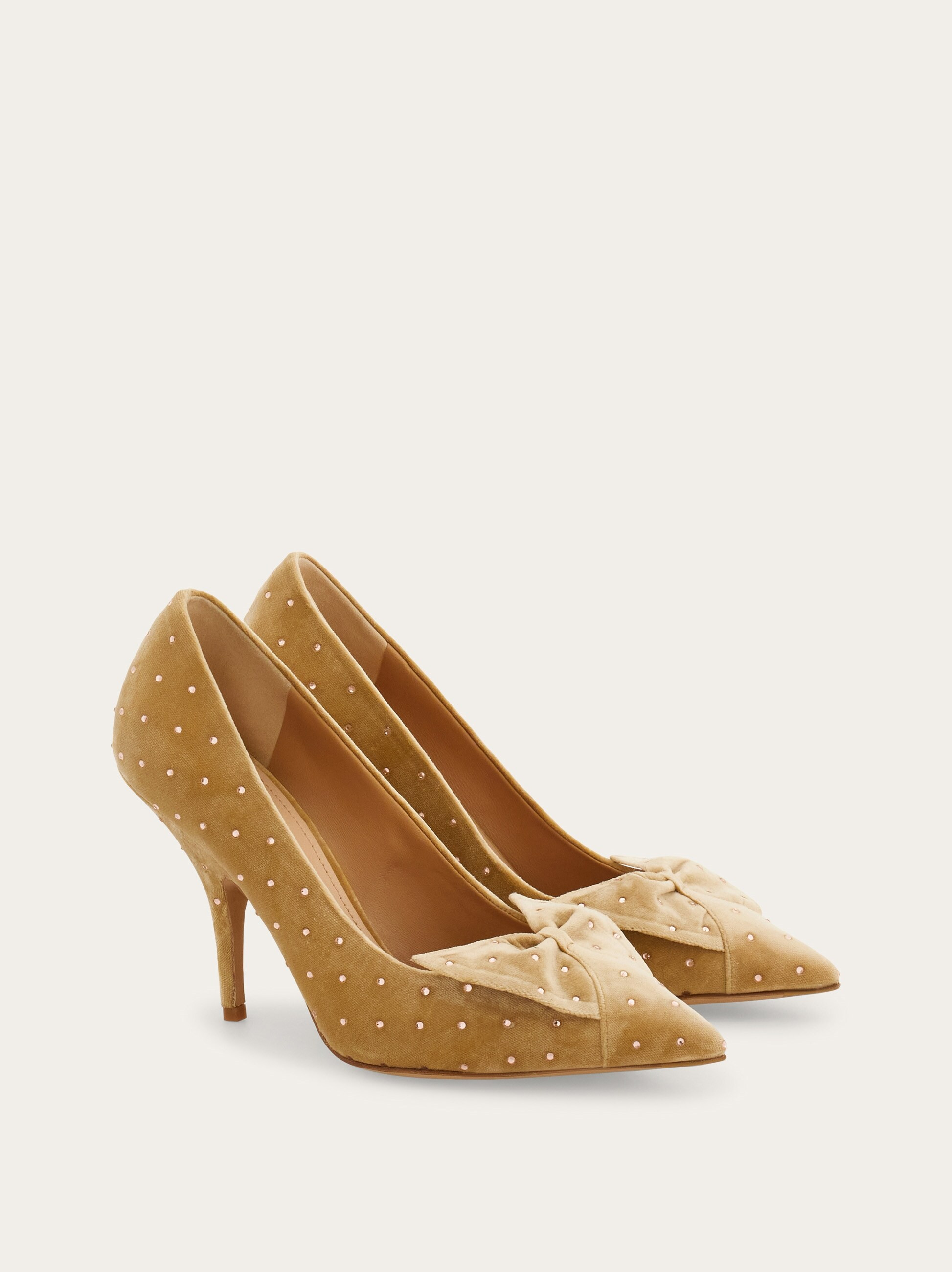 Mid heel pump with bow detail - 2