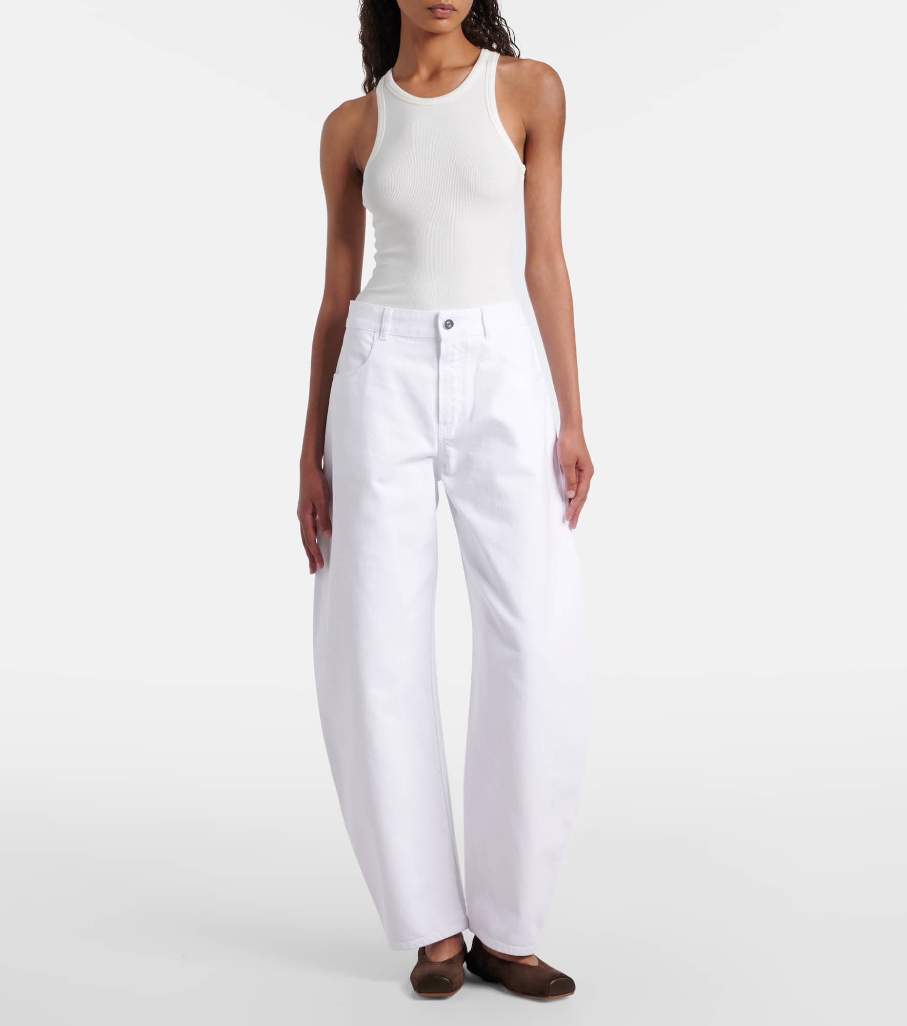 Mid-rise barrel-leg jeans - 2