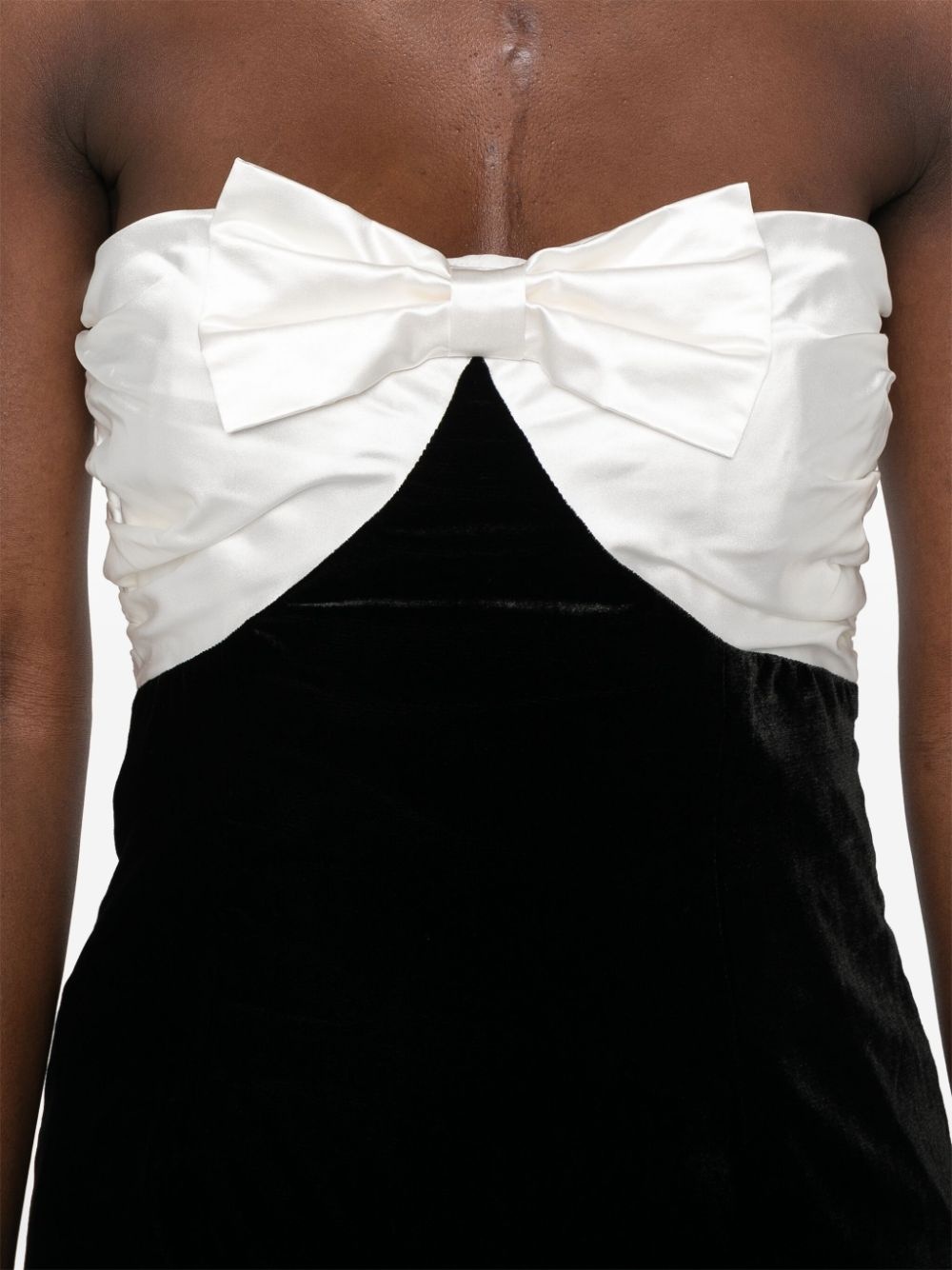 bow-detailed velour mini dress - 5