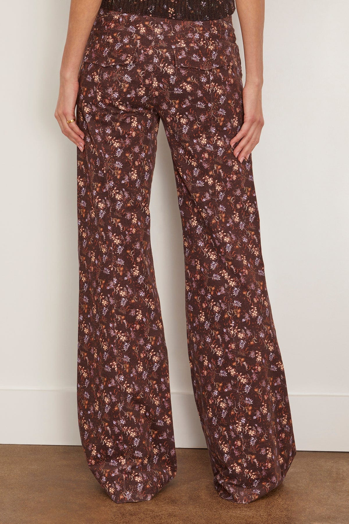 Floral Statement Pant in Winter Blossom Very Dark Brown - 4
