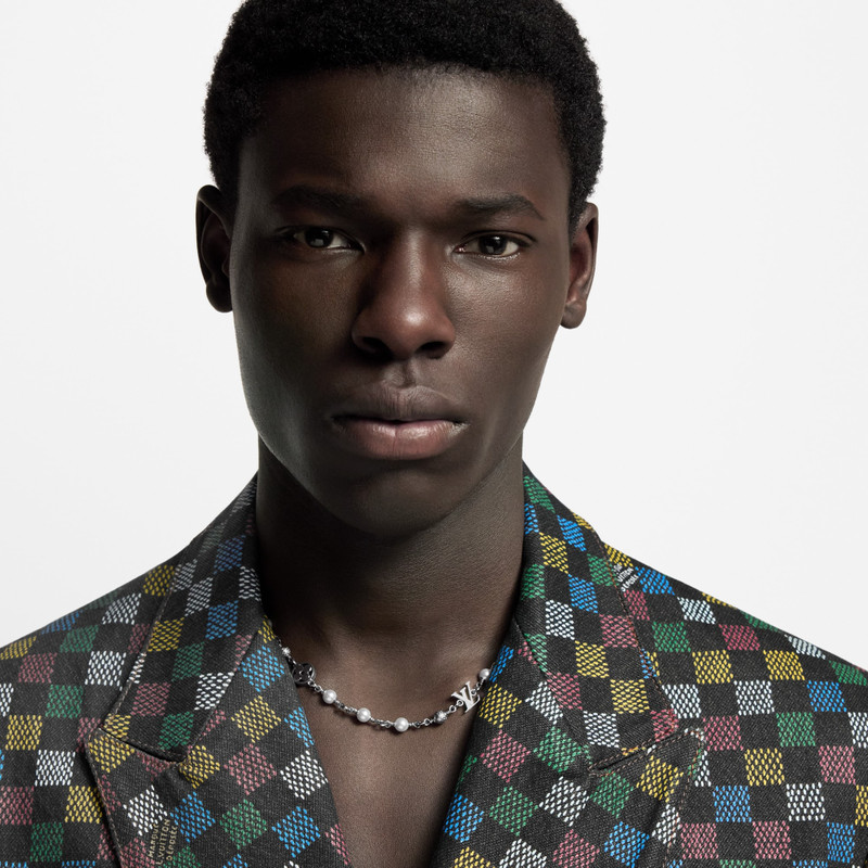 LV Pearls Necklace 3