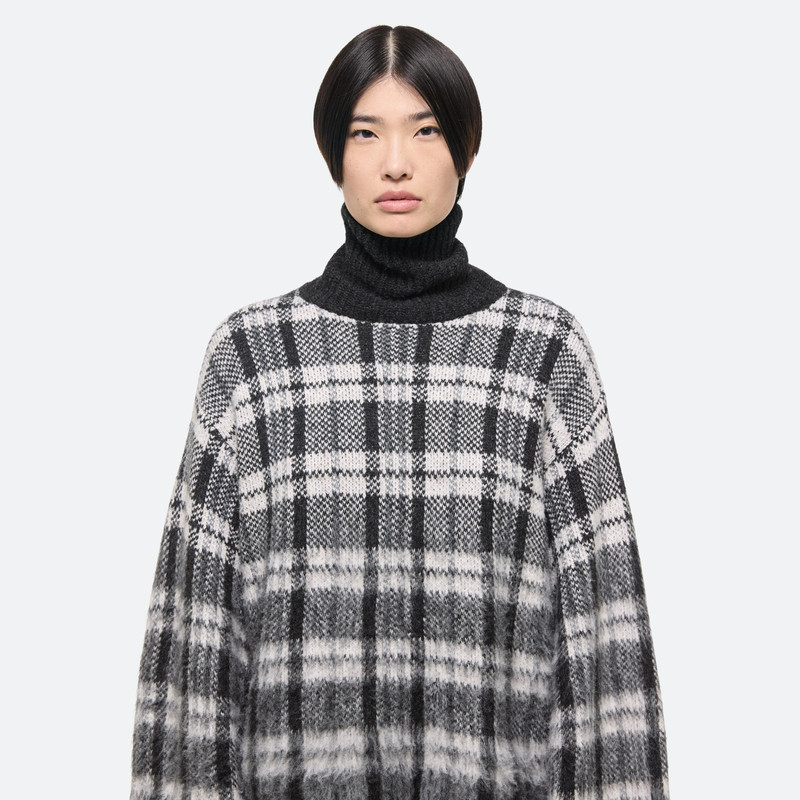 BRUSHED TURTLENECK SWEATER 11