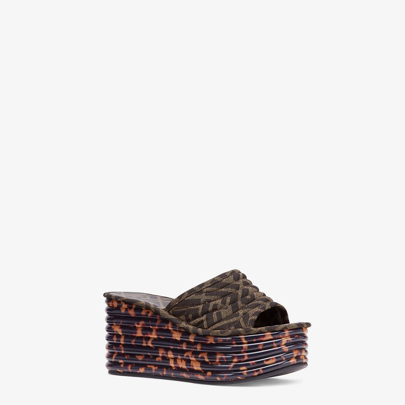 FENDI Brown fabric Promenades outlook