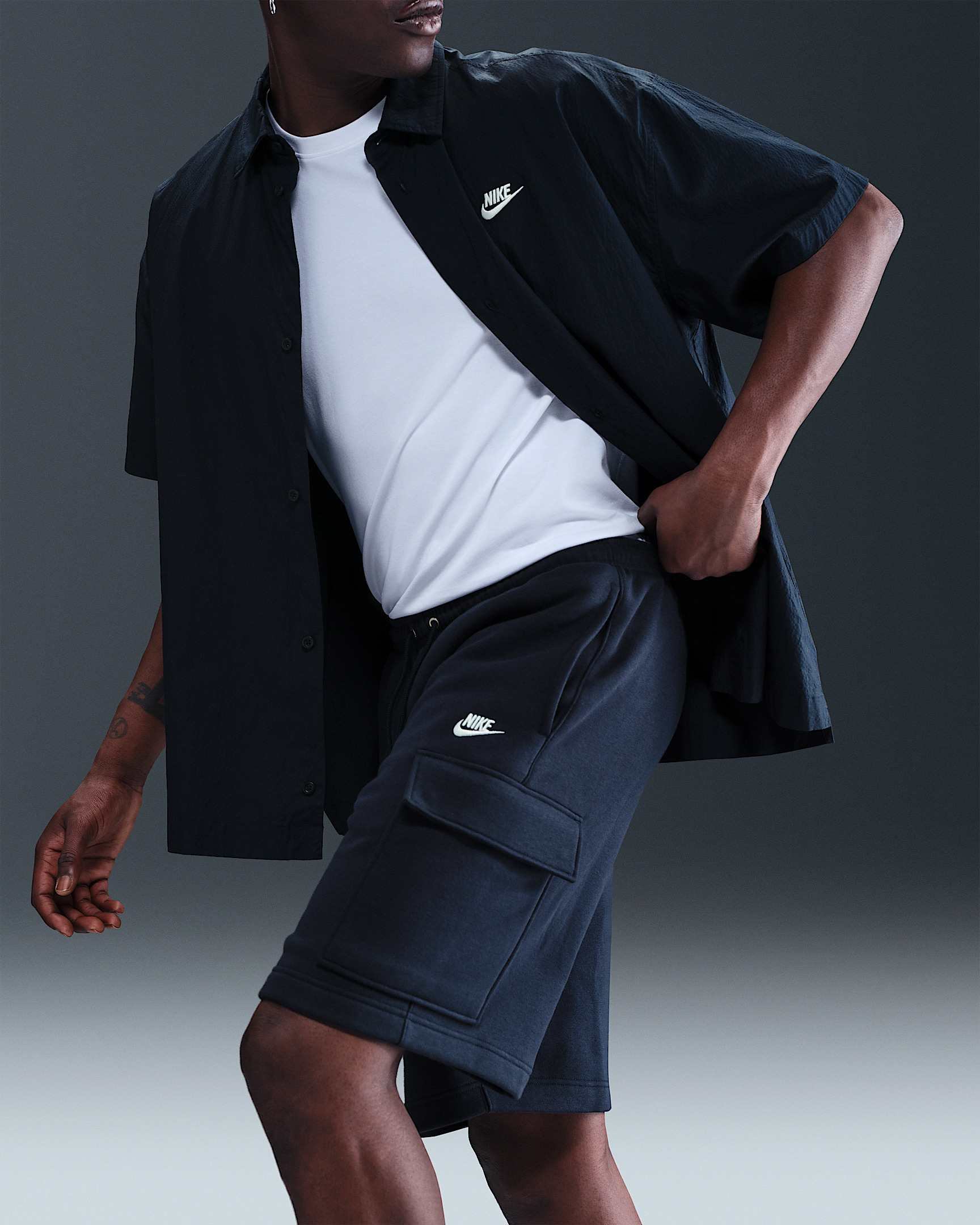 Nike Club Men's Fleece Cargo Shorts - 5