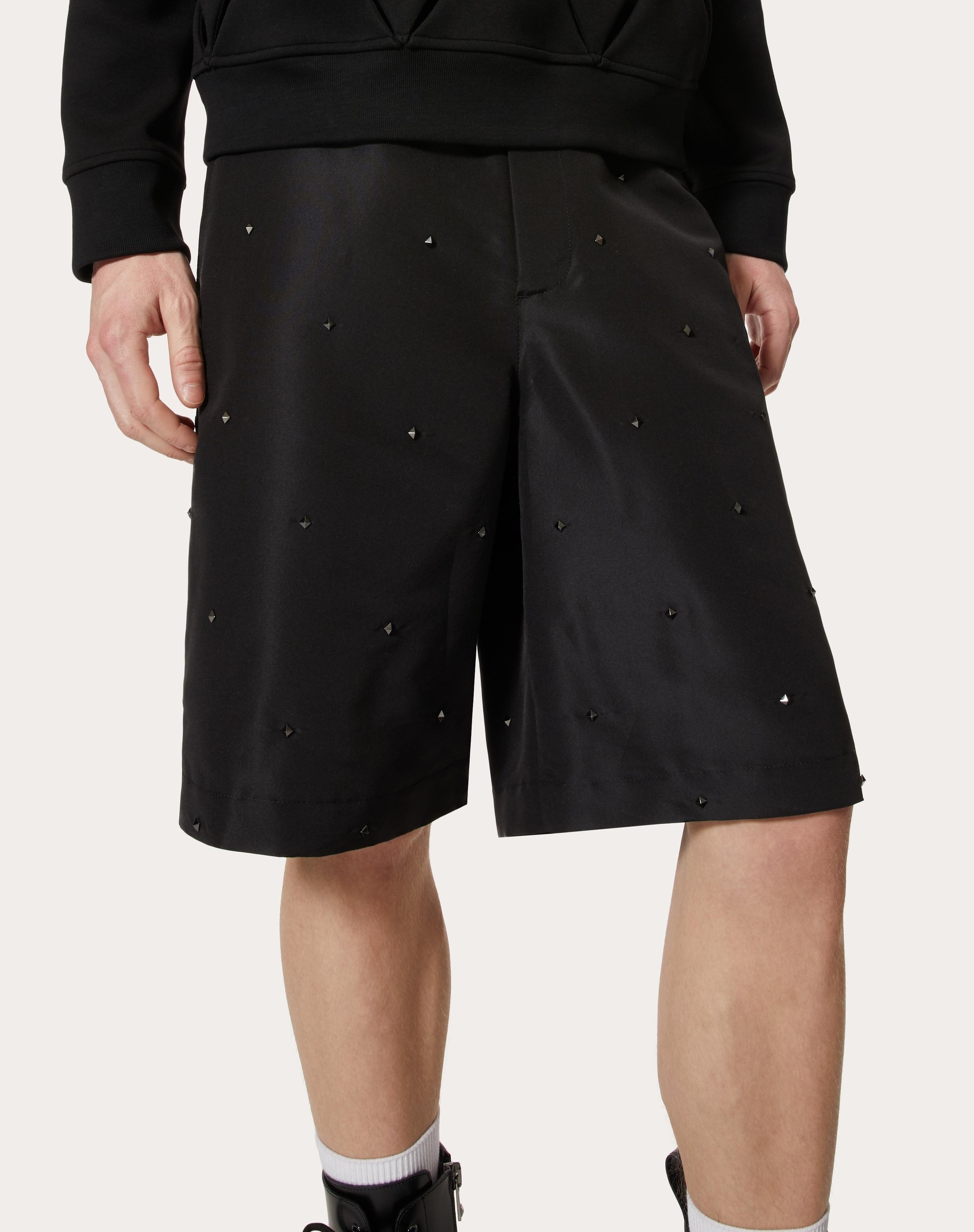 ALL-OVER ROCKSTUD SPIKE SILK FAILLE BERMUDA SHORTS - 5