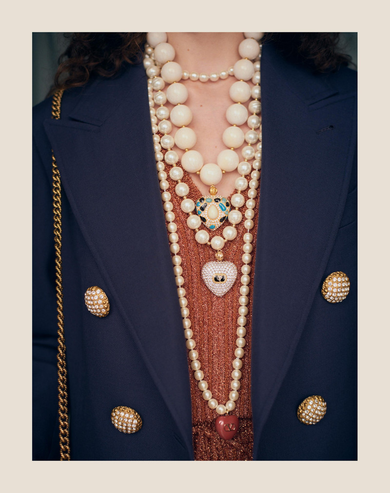 COEUR ROYAL NECKLACE IN METAL, RESIN, ENAMEL AND SWAROVSKI® CRYSTALS 7