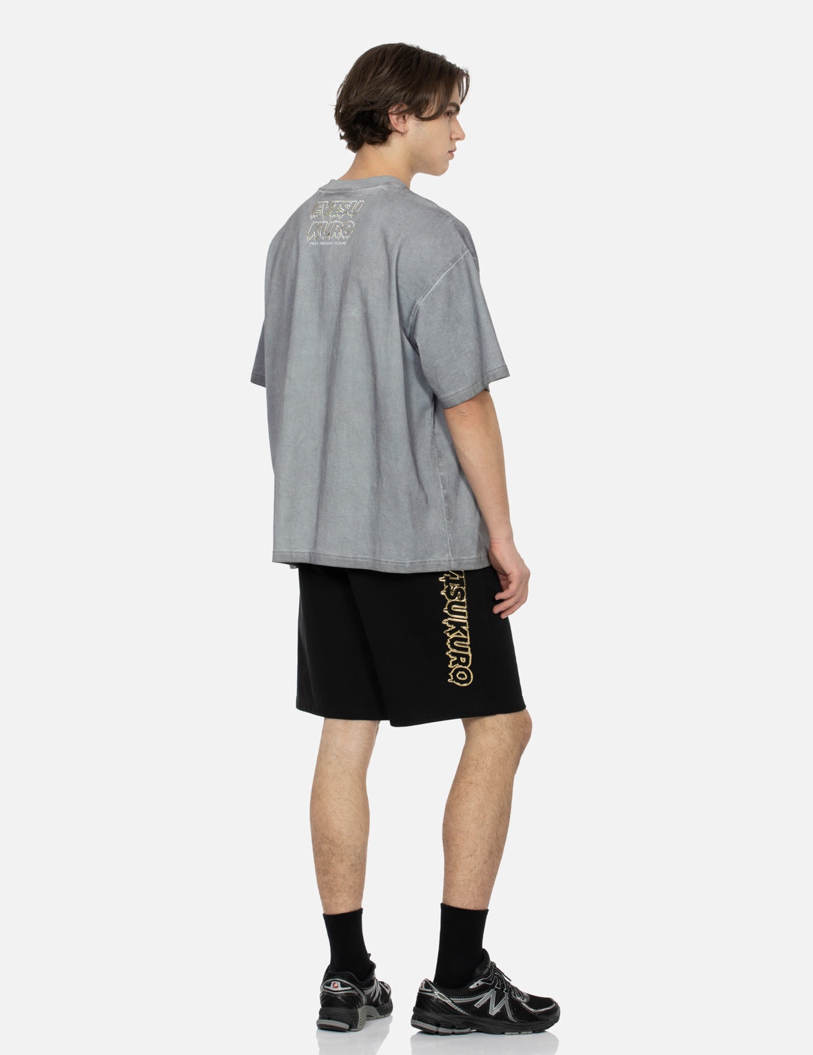Kamon and Melting Metallic Logo Print Loose Fit T-Shirt - 4