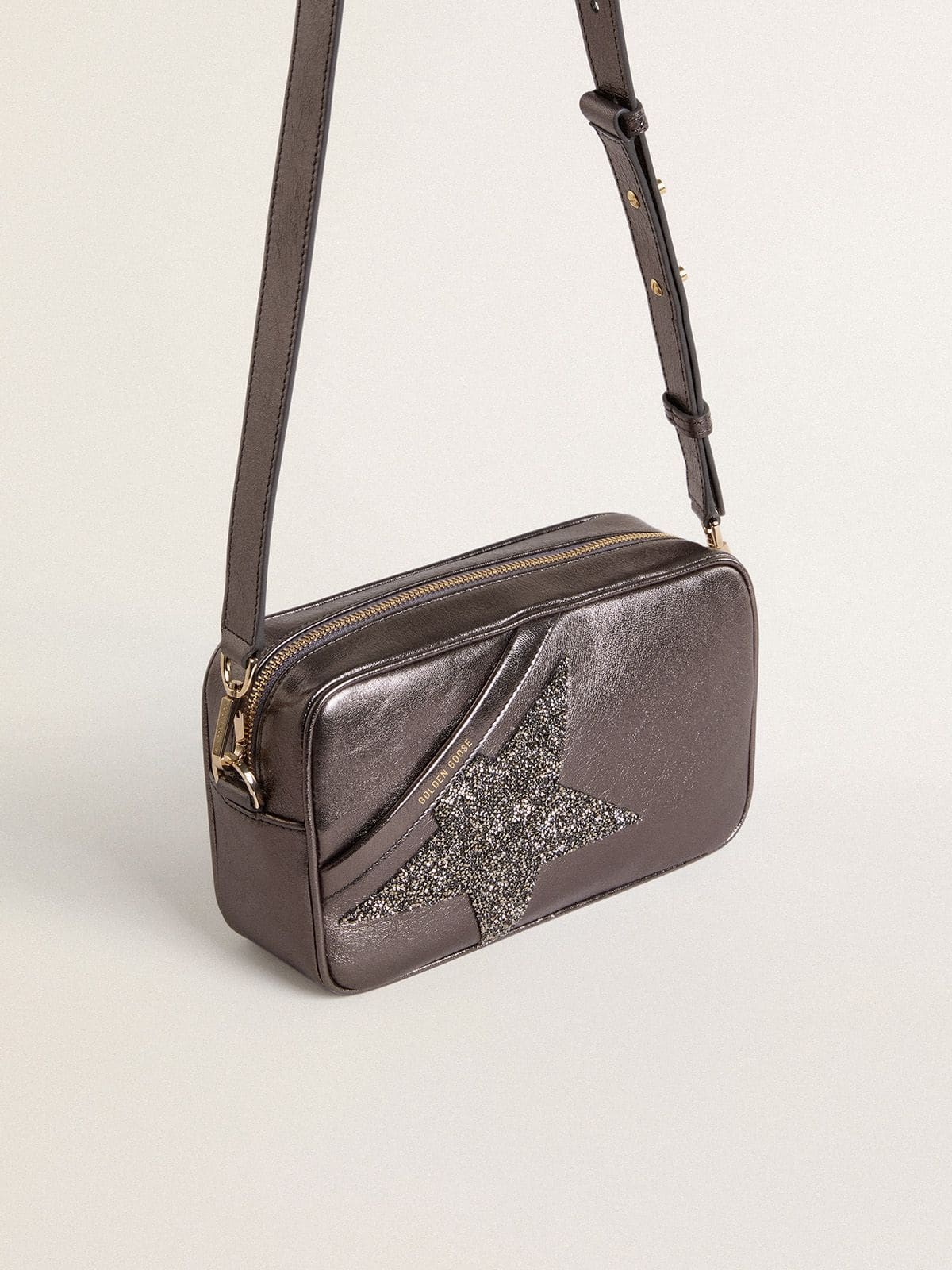 Star Bag in gray metallic leather with Swarovski crystal star - 2