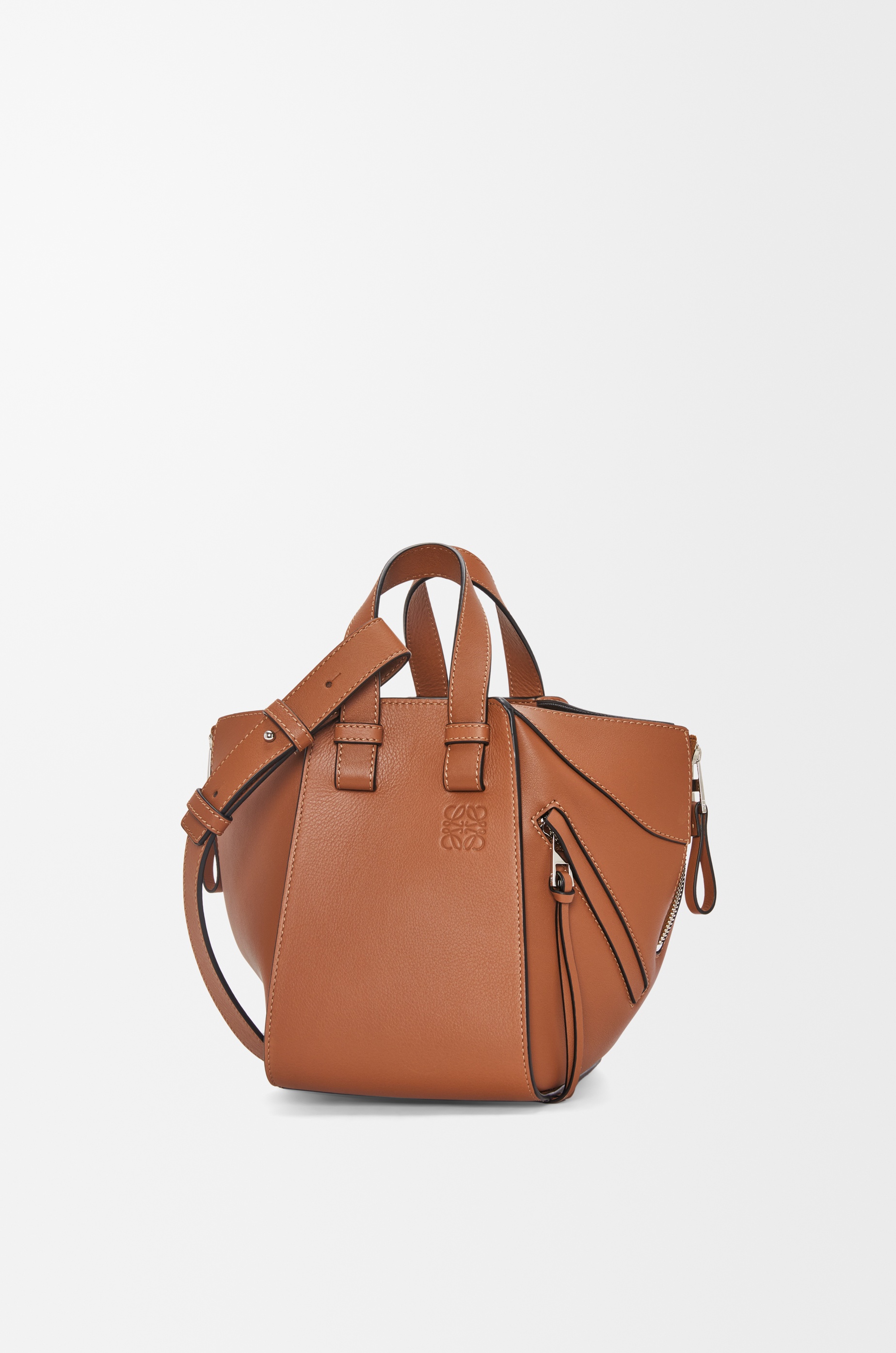 Compact Hammock bag in classic calfskin - 4