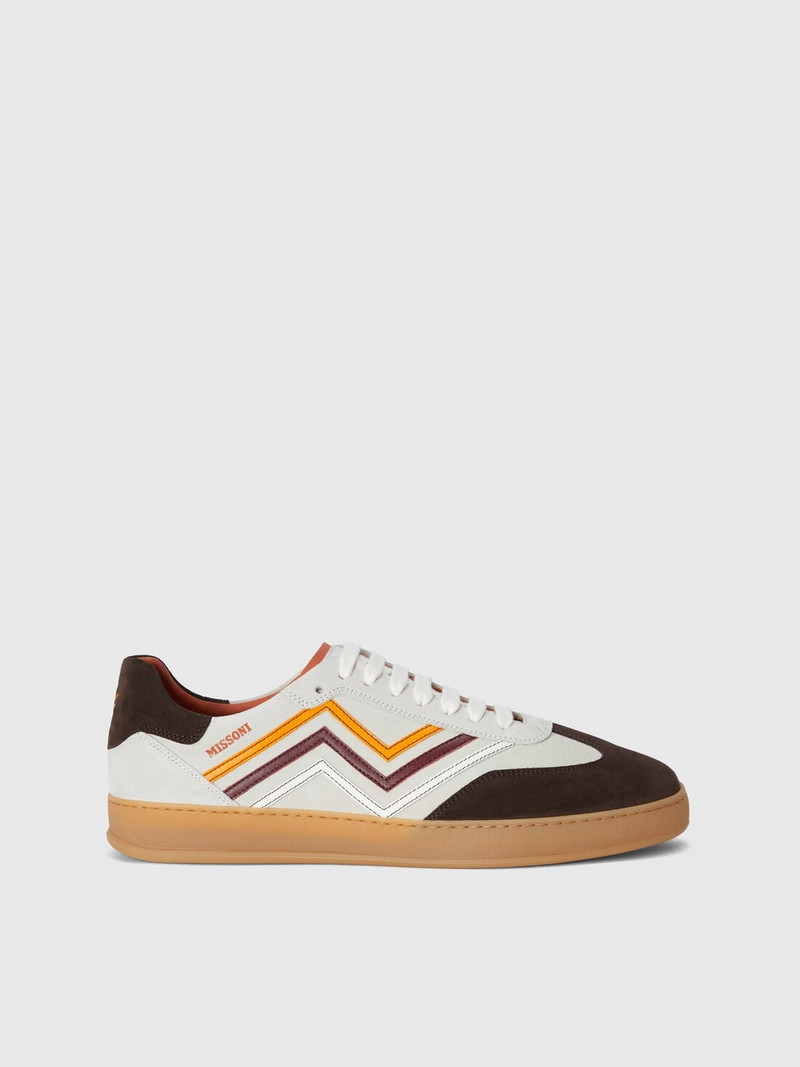 Sneakers with raised zig zag 1