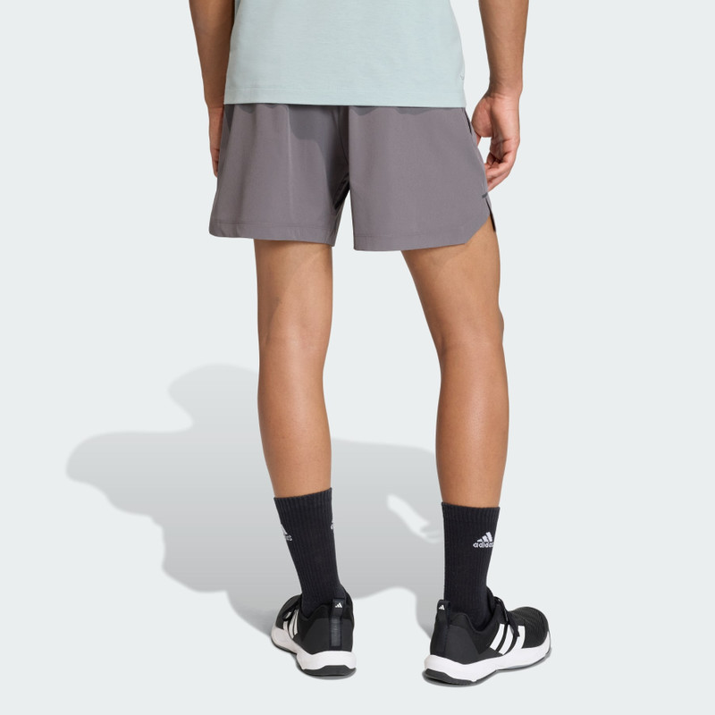 D4T ESSENTIALS SHORTS 3