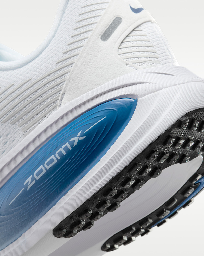 Nike Vomero 18 Women's Road Running Shoes 8