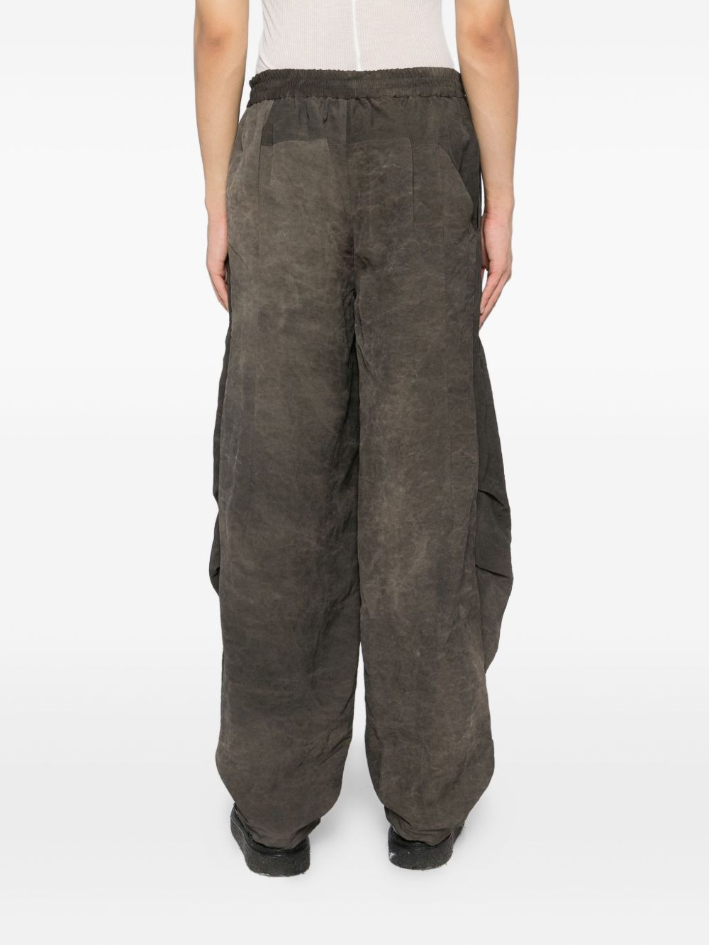 loose-fit trousers - 4