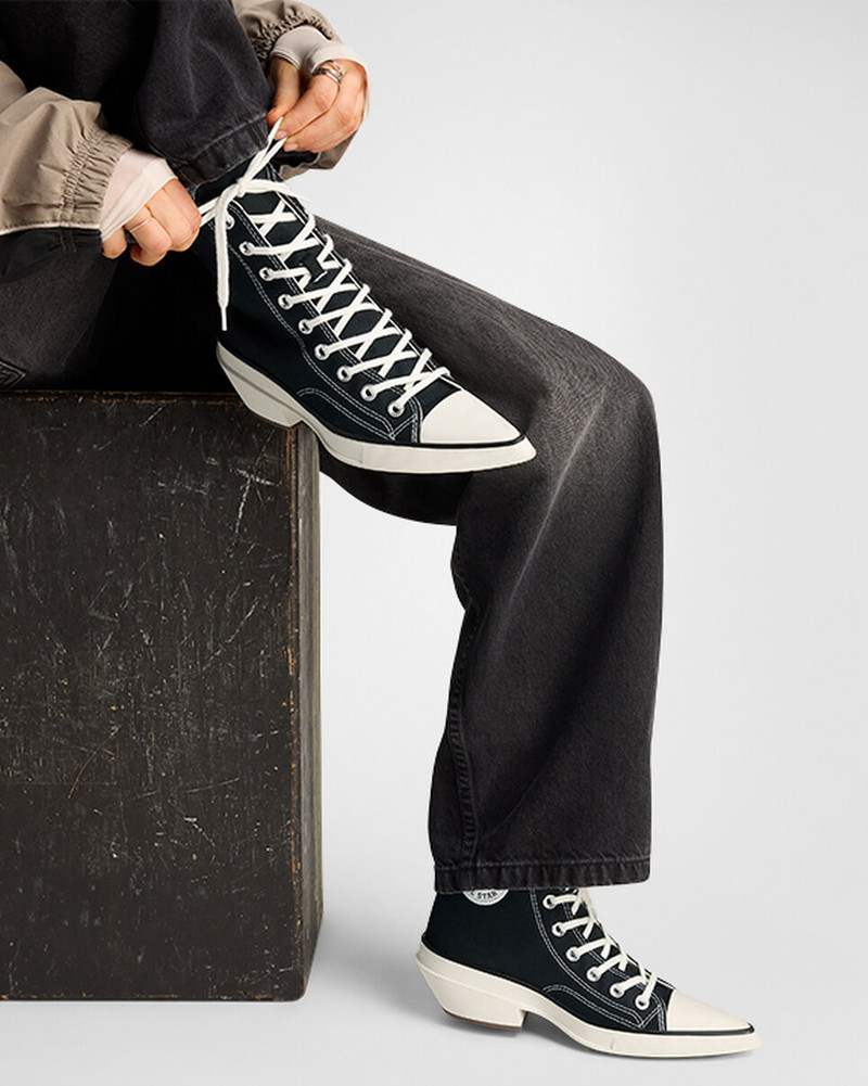 Chuck 70 De Luxe Pointed 11