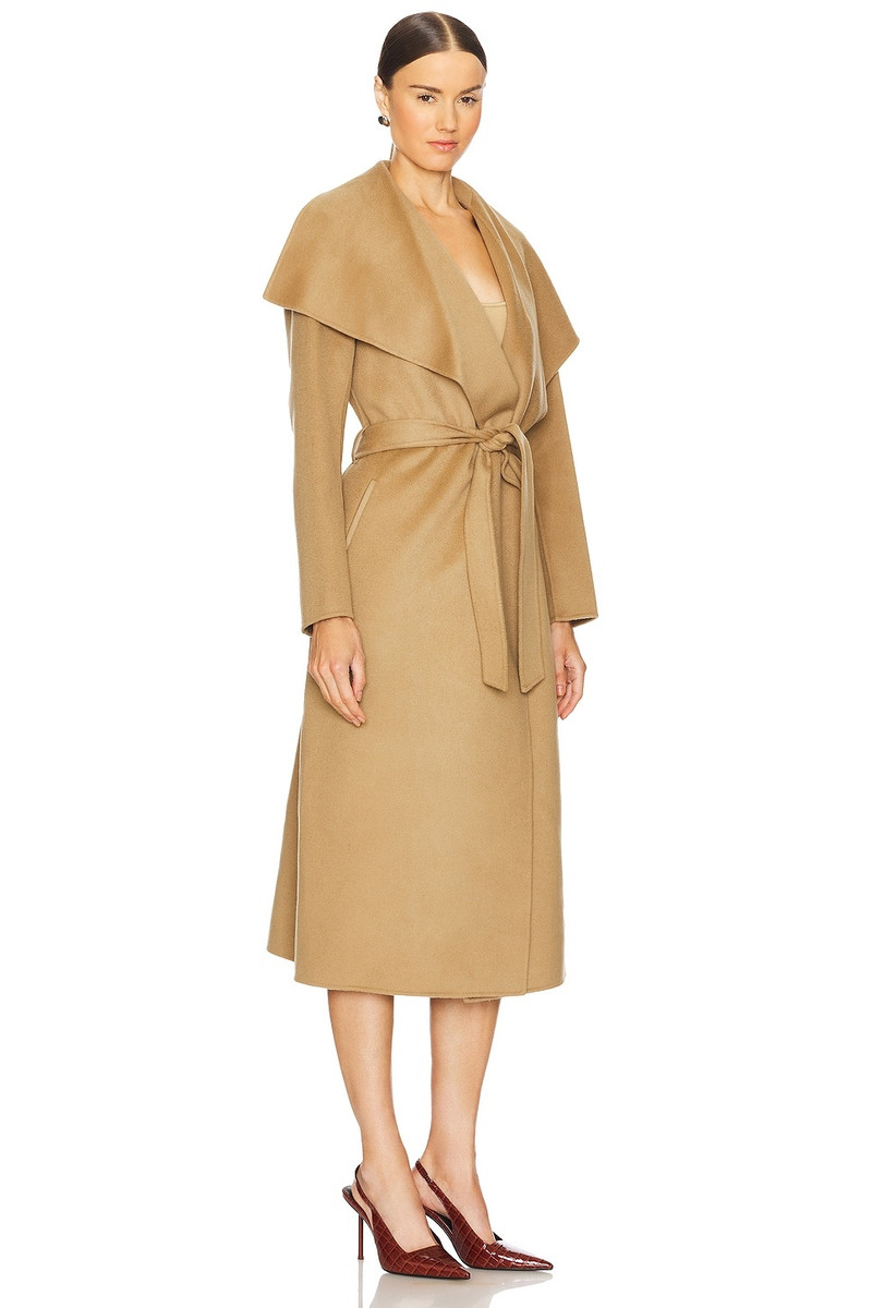 MACKAGE TRENCH MAI outlook