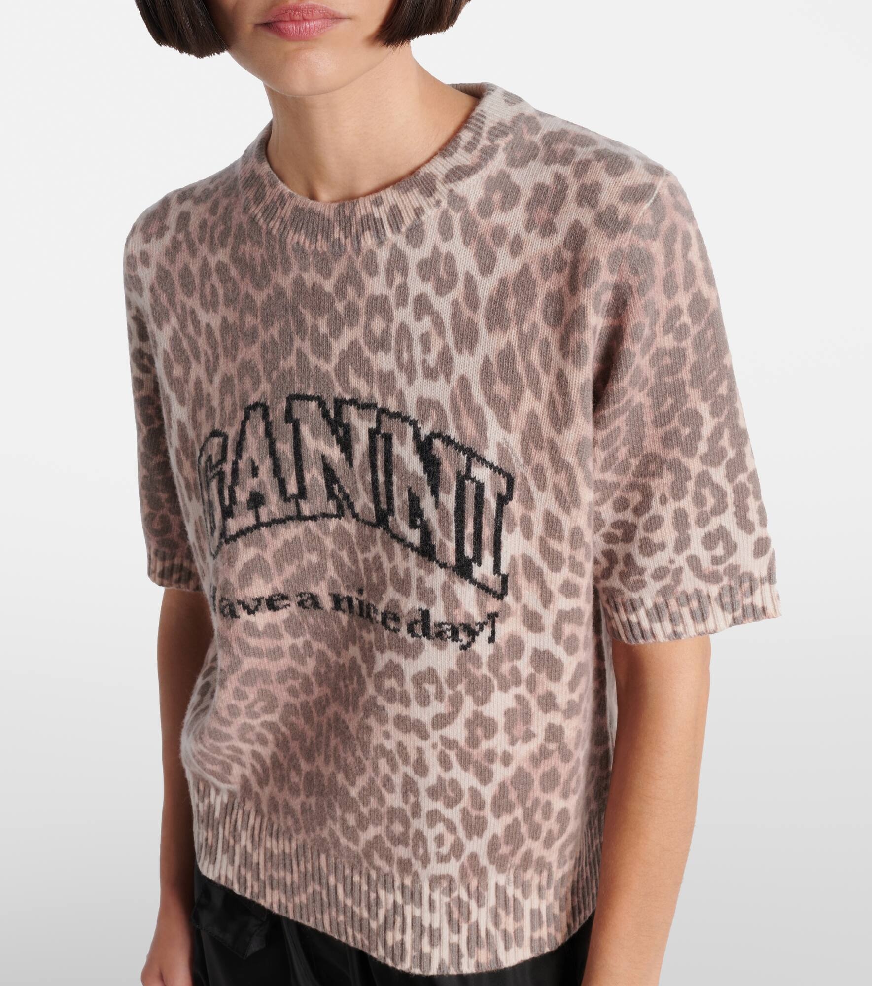 Logo leopard-print wool-blend top - 5