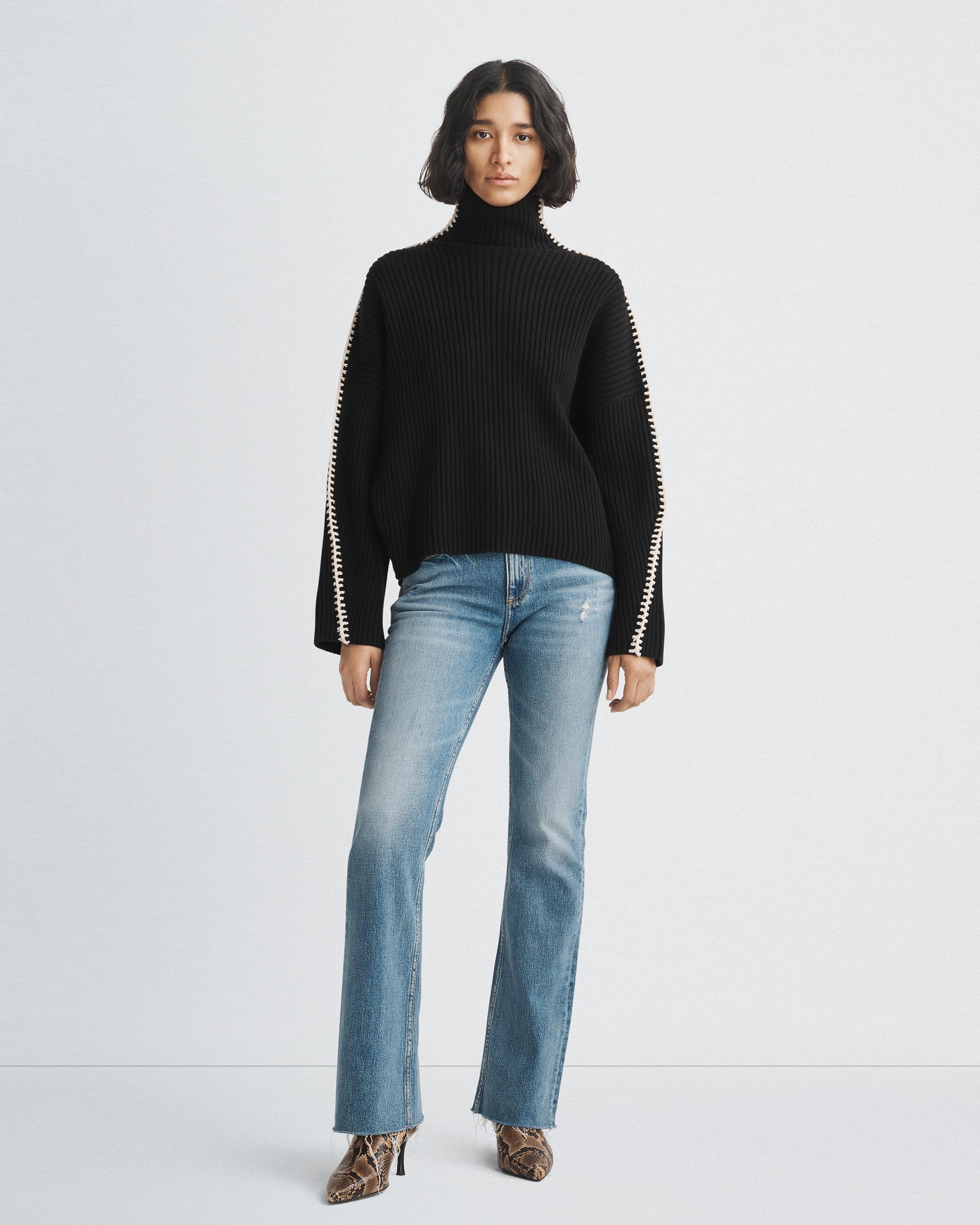Ingrid Wool Ribbed Turtleneck
Classic Fit Sweater - 3